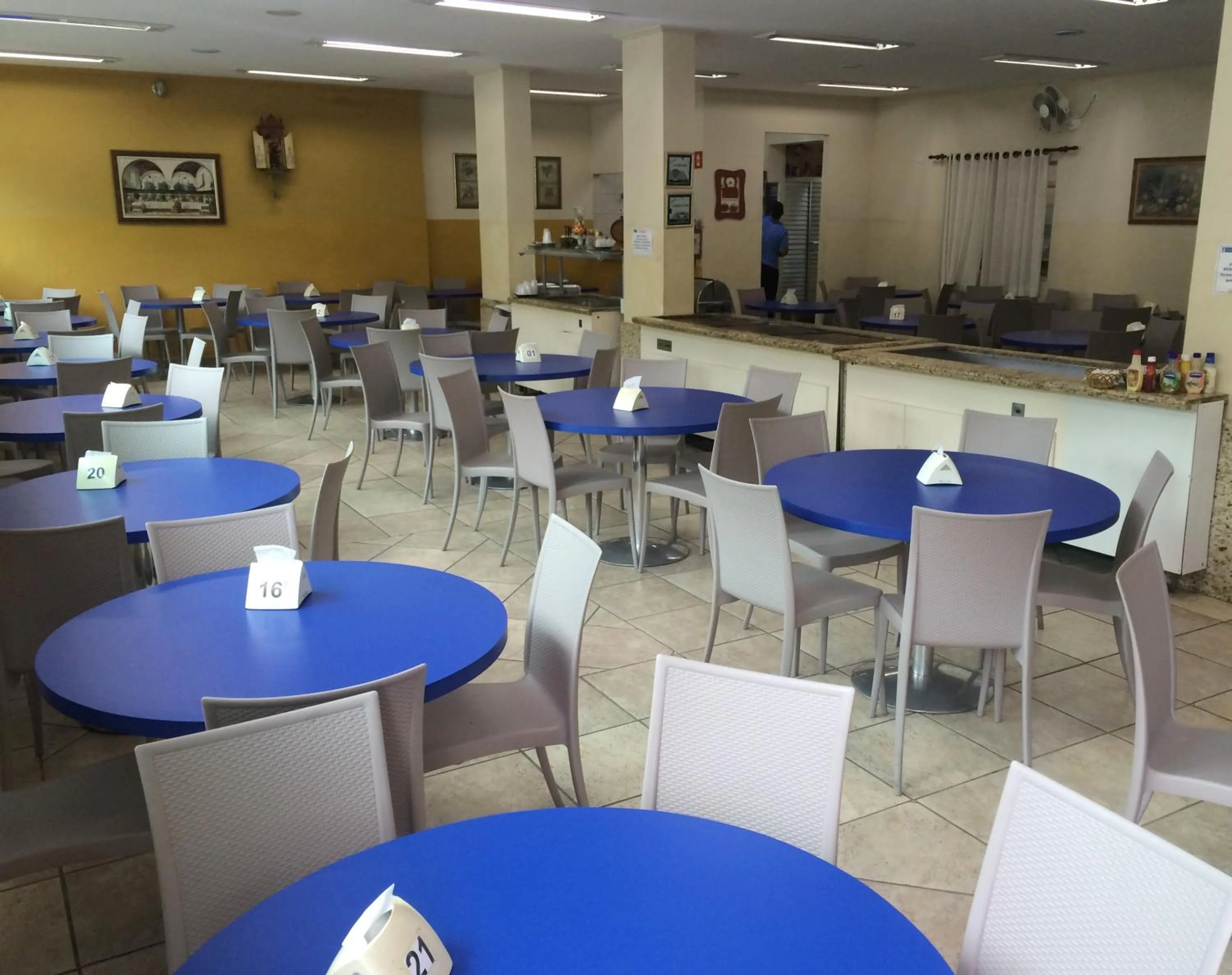 Restaurant/places to eat in Hotel Faenician