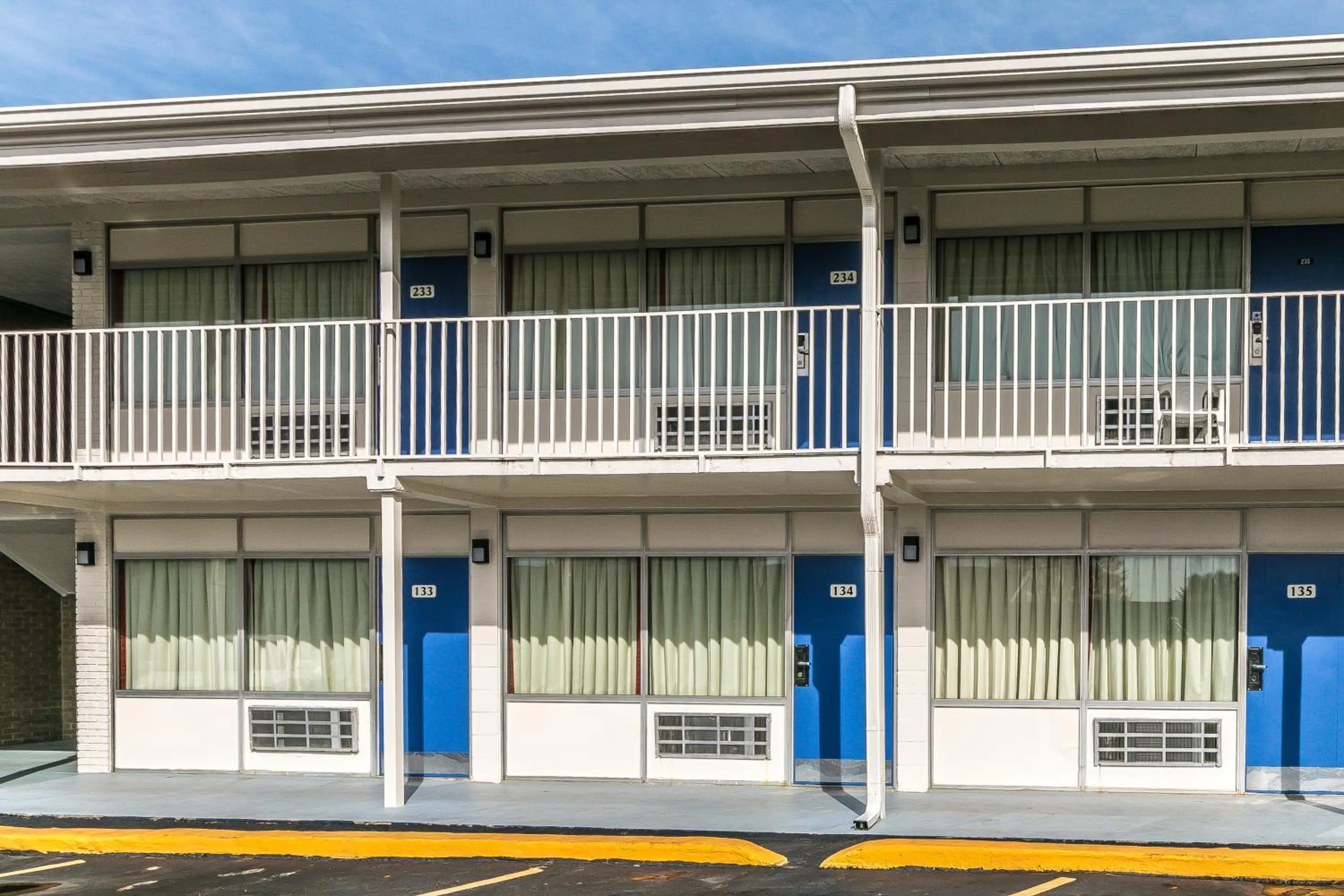 Facade/entrance in Motel 6-Somerset, KY