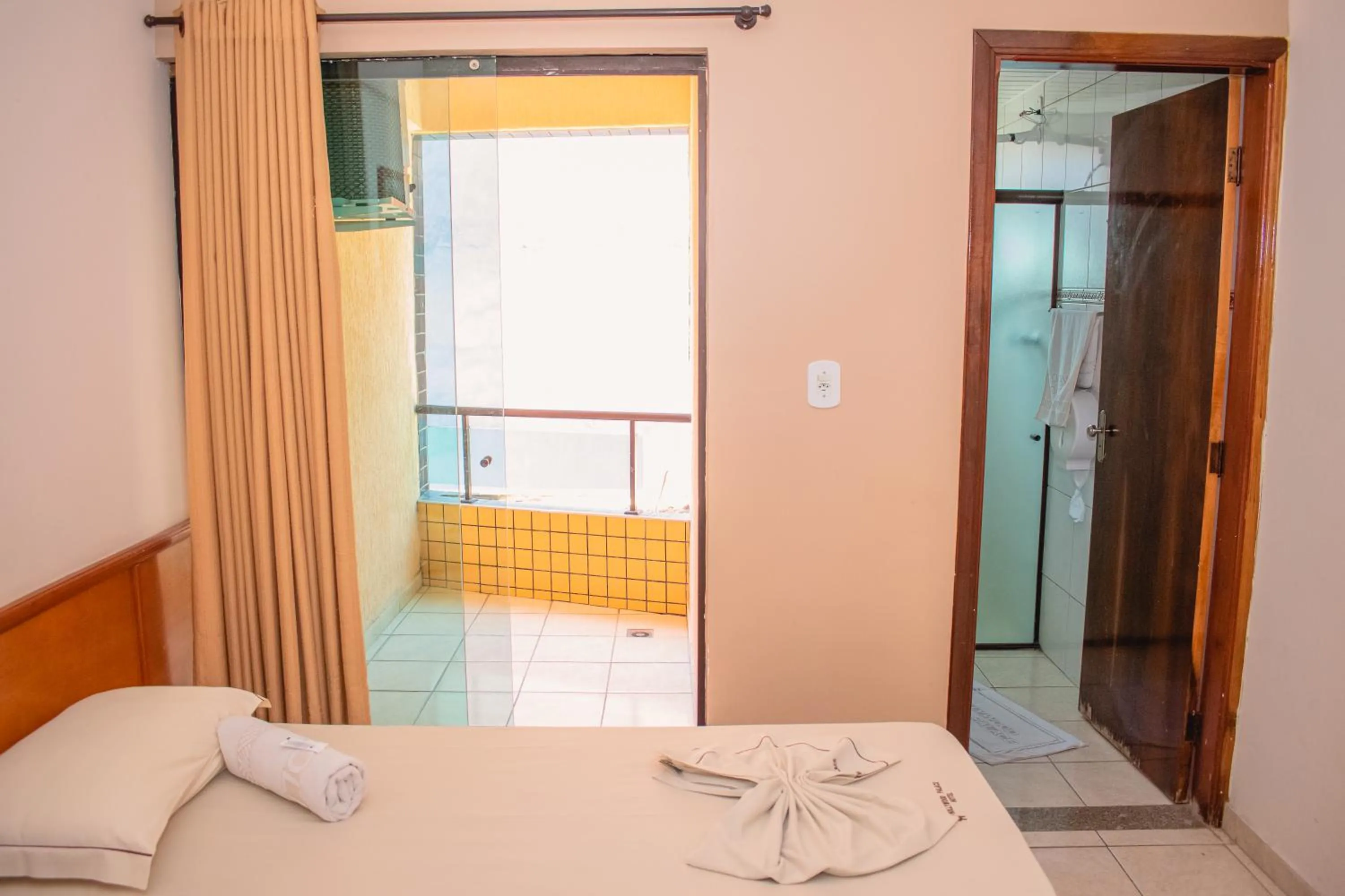 Bed in Hollywood Palace Hotel