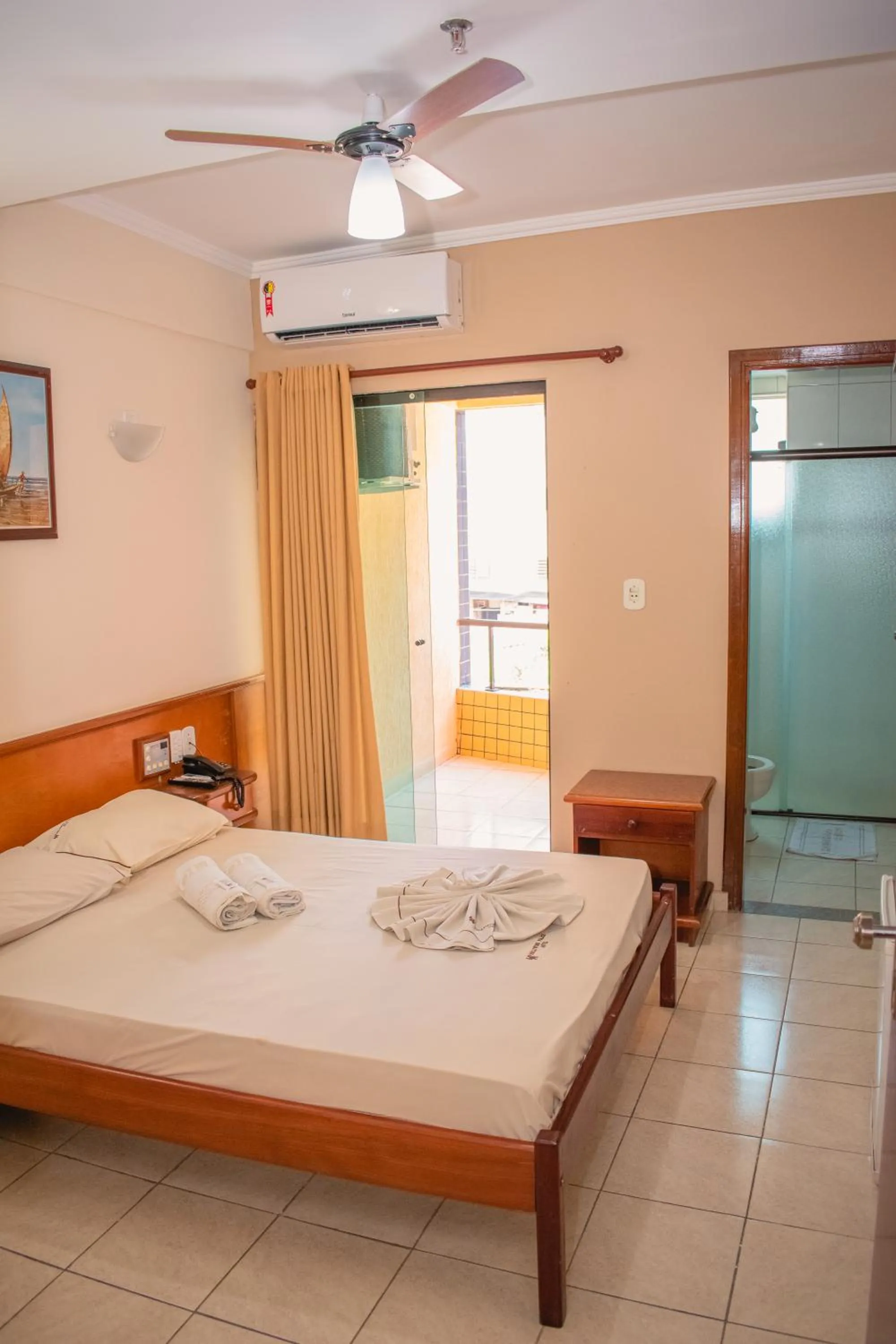 Bed in Hollywood Palace Hotel