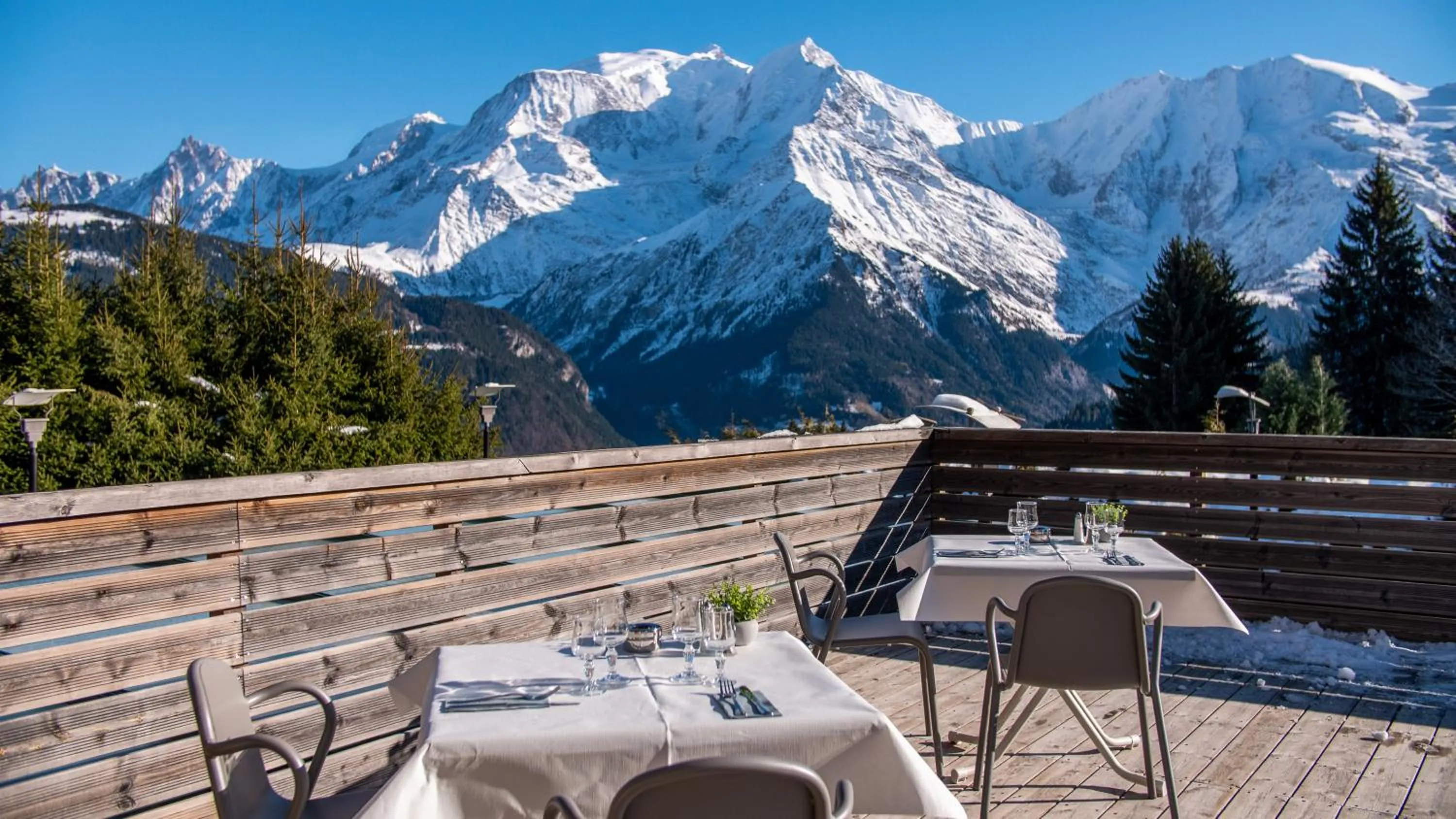 Balcony/Terrace in Hôtel Arbois Bettex