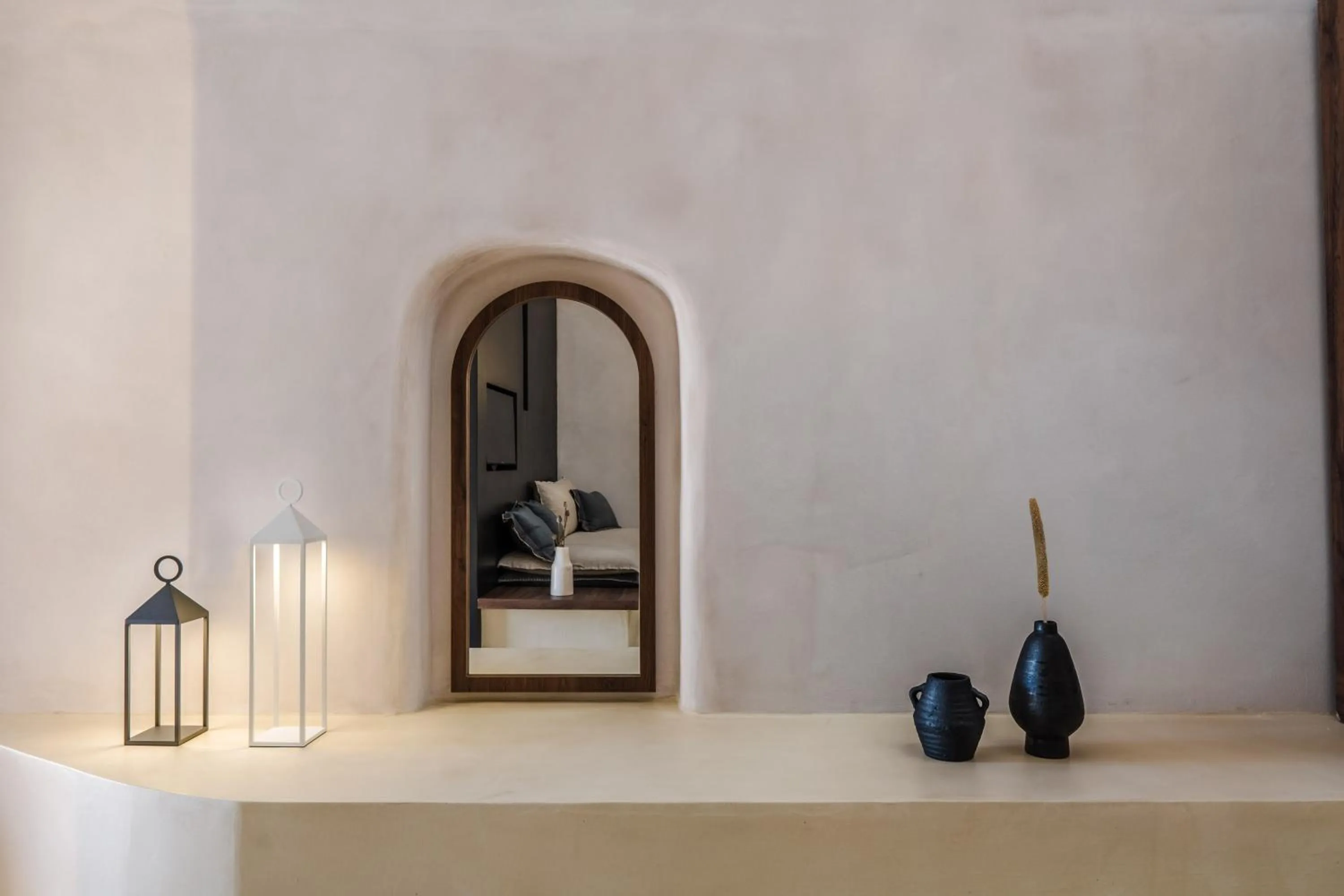 Decorative detail in Phaos 1870, A restored Winery