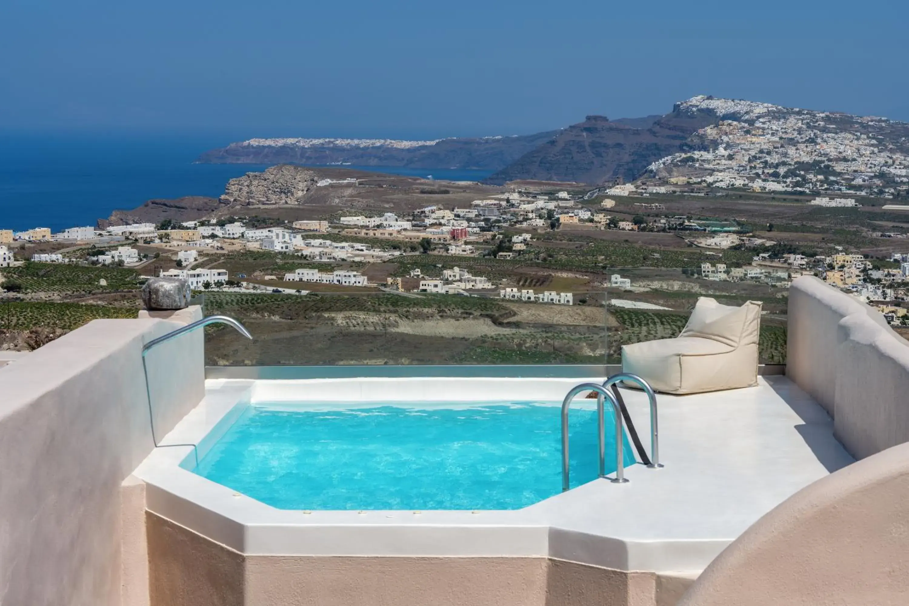 Prestige Suite with Indoor Hot Tub & Outdoor Pool in Phaos 1870, A restored Winery Prestige Suite with Indoor Hot Tub & Outdoor Pool in Phaos 1870, A restored Winery