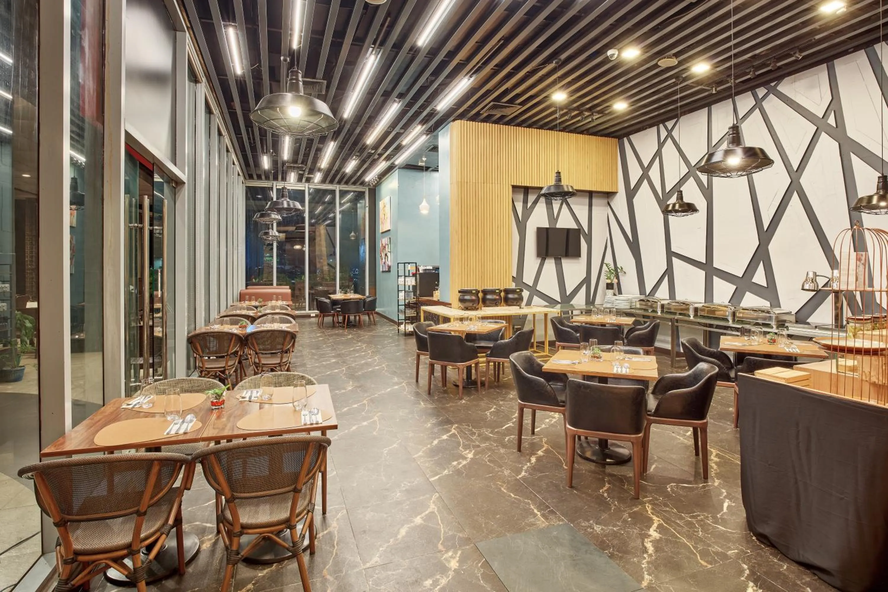 Restaurant/places to eat in Summit Hotel Tacloban