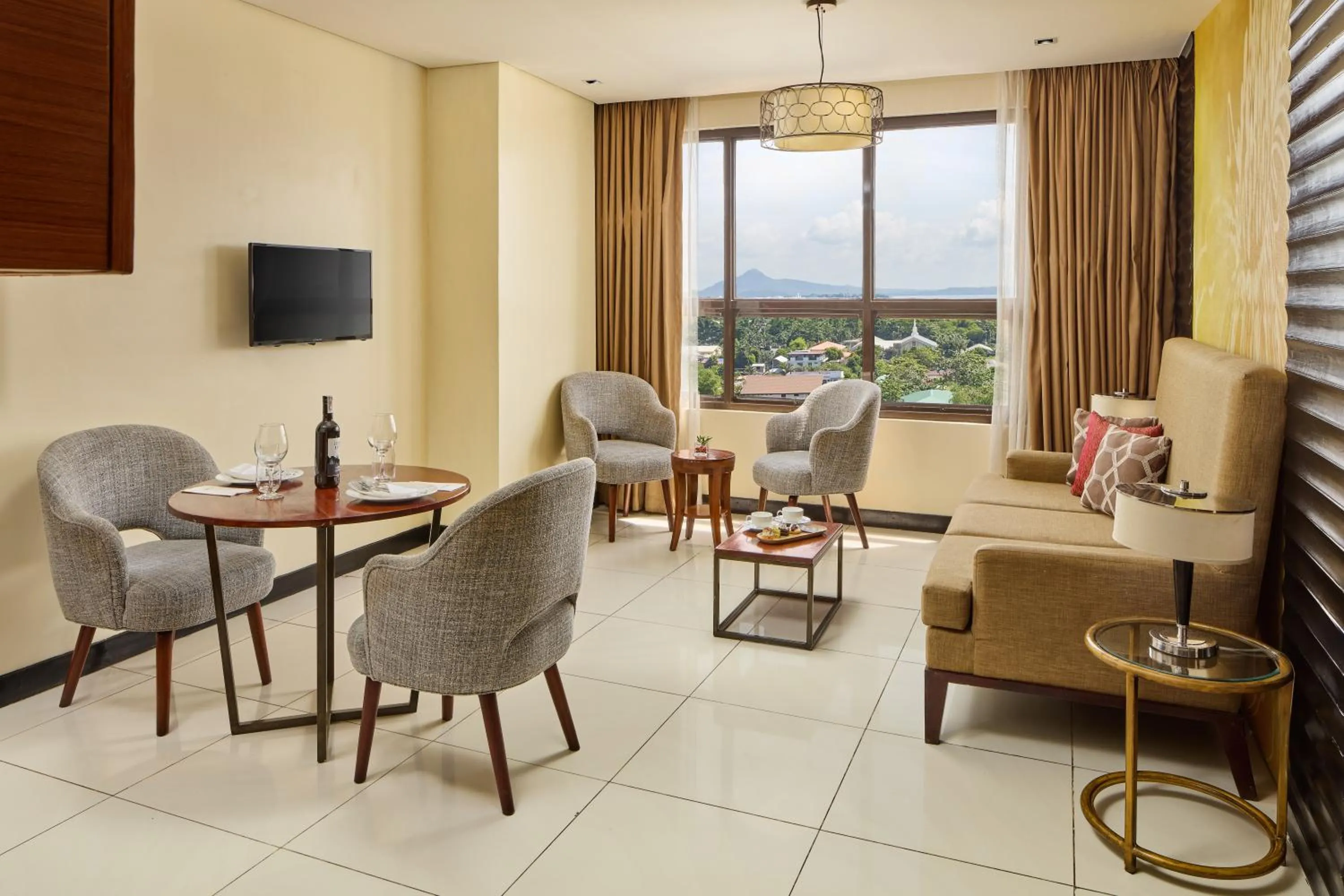 Living room in Summit Hotel Tacloban