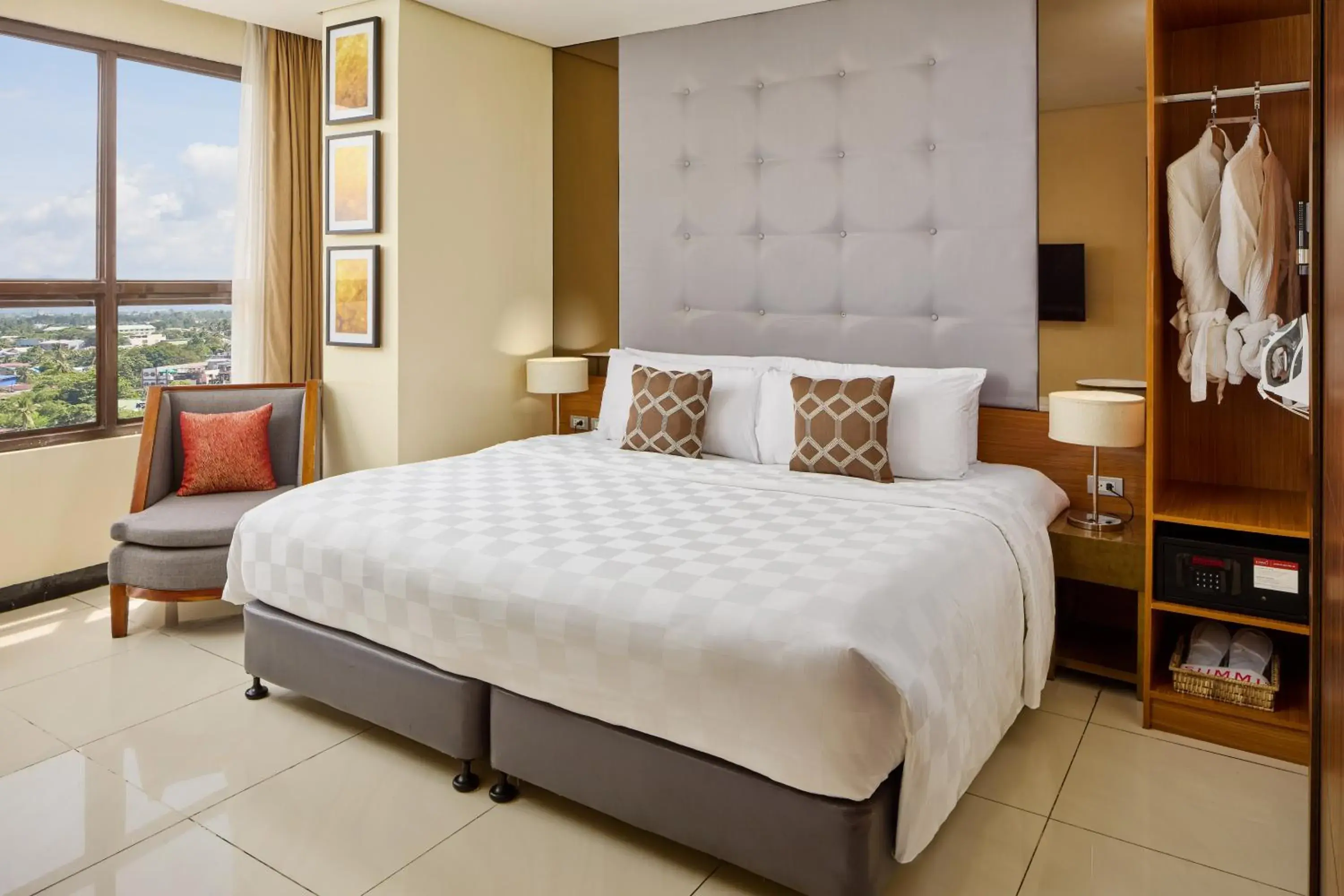 Junior Suite - single occupancy in Summit Hotel Tacloban Junior Suite - single occupancy in Summit Hotel Tacloban