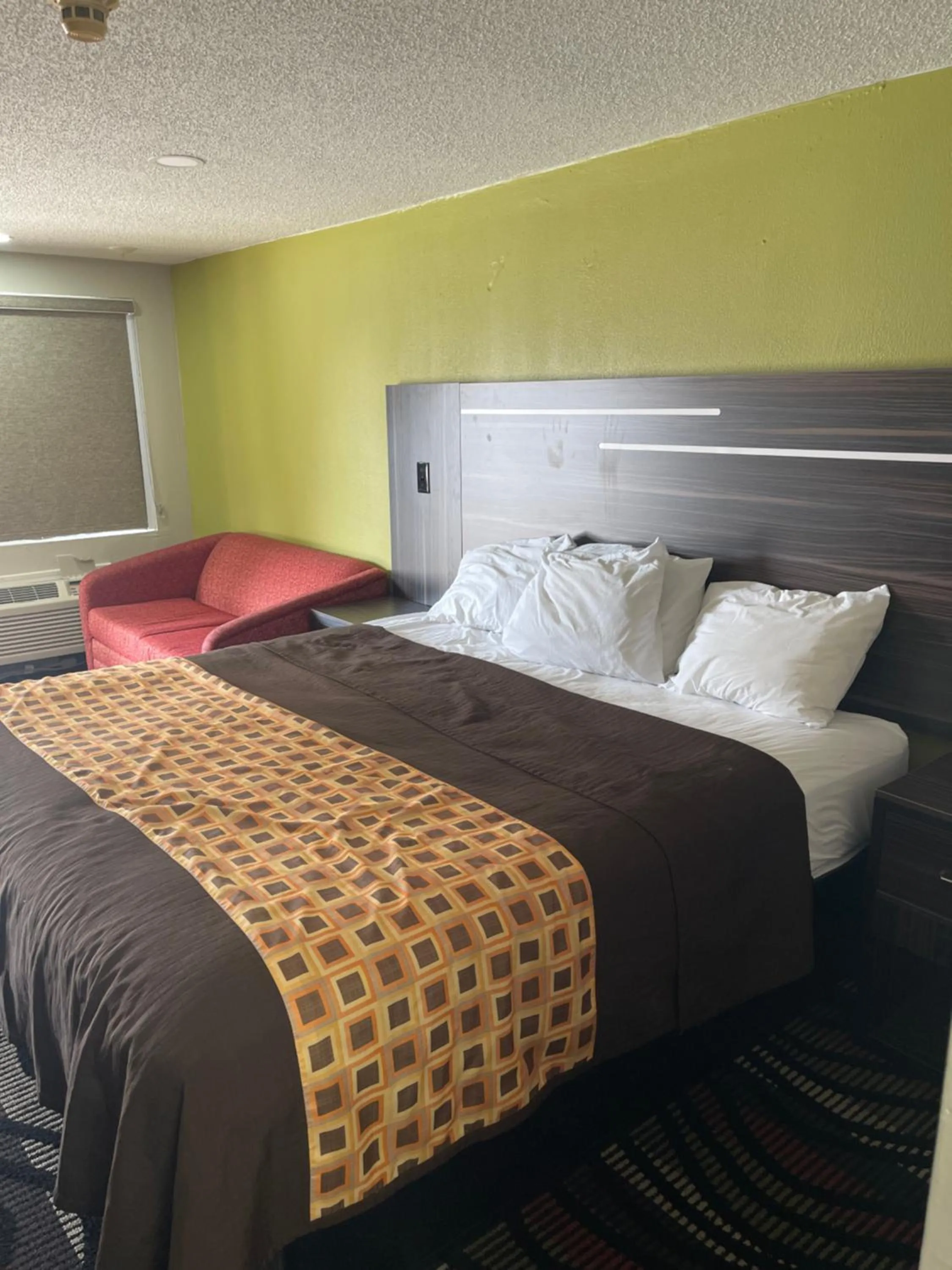 Bed in Blue Stone Inn