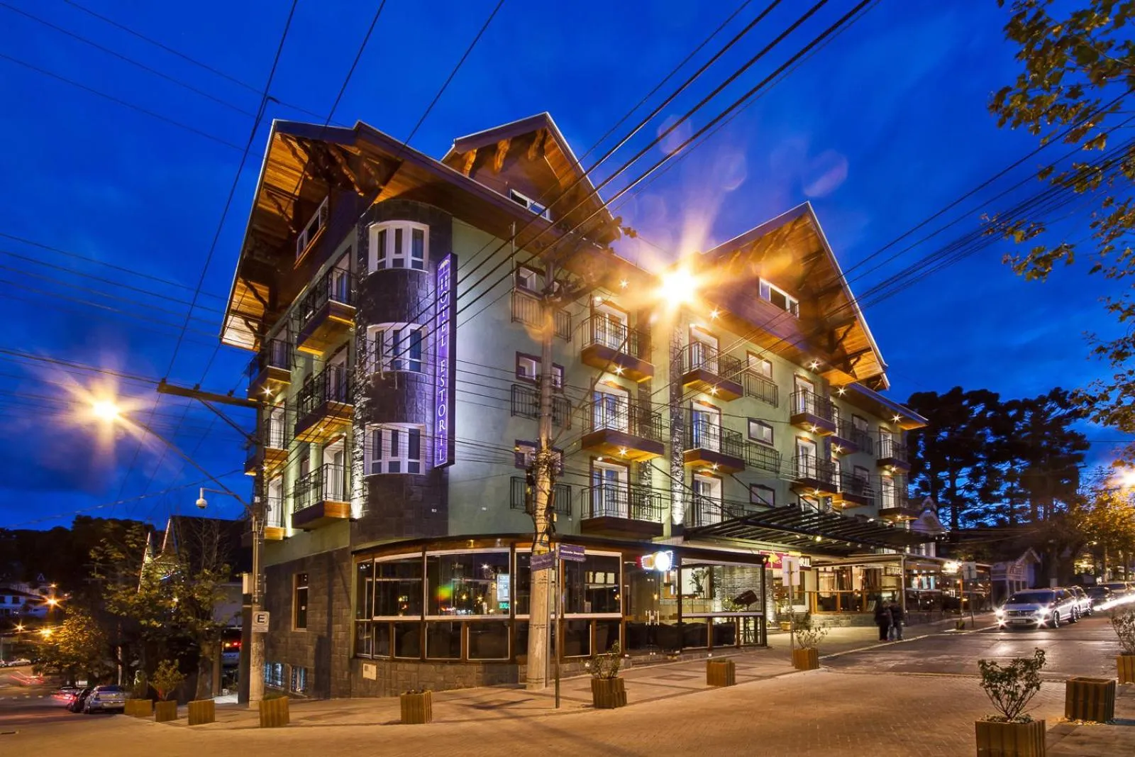 Facade/entrance in Hotel Estoril
