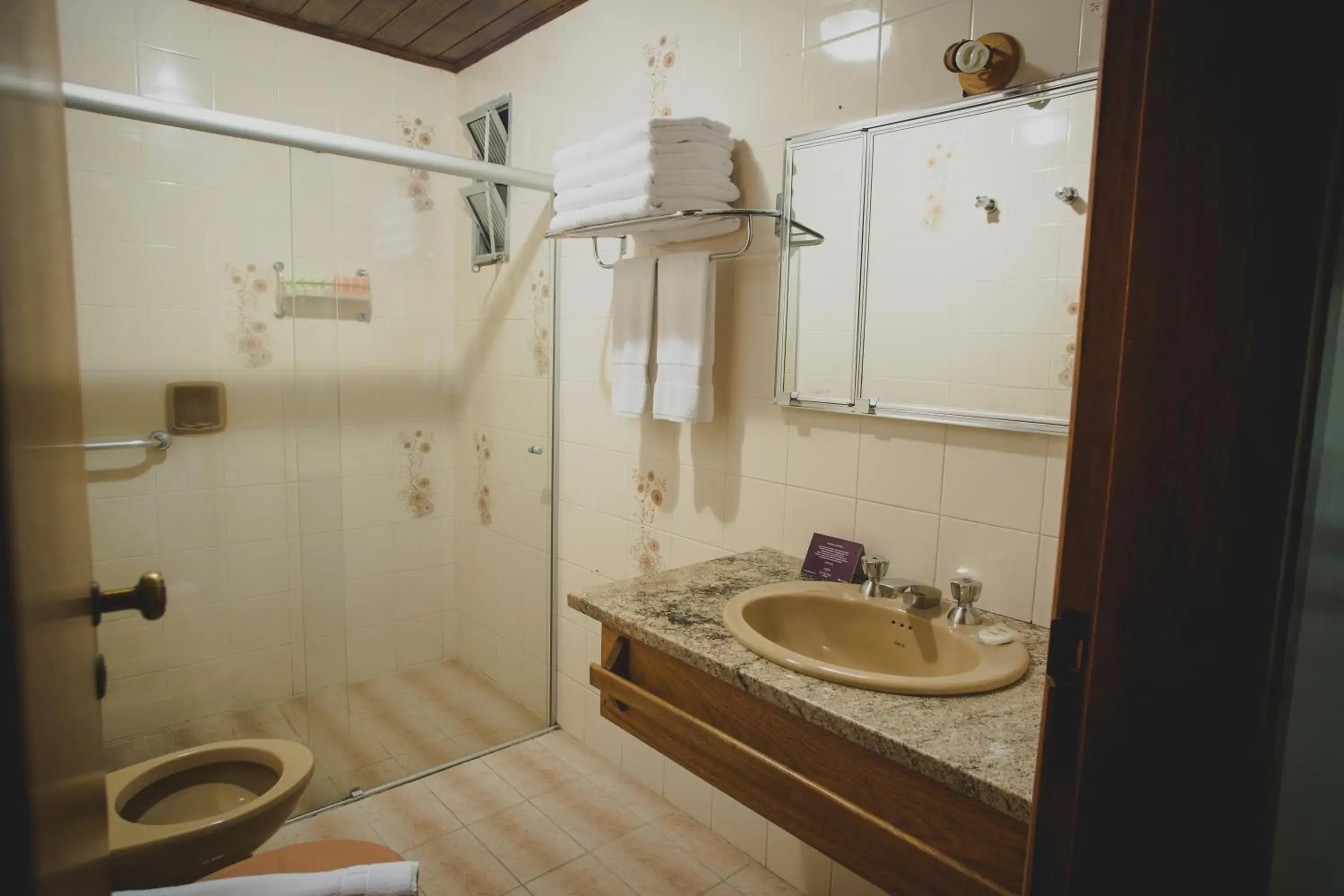 Triple Room with Balcony in Hotel Estoril Triple Room with Balcony in Hotel Estoril