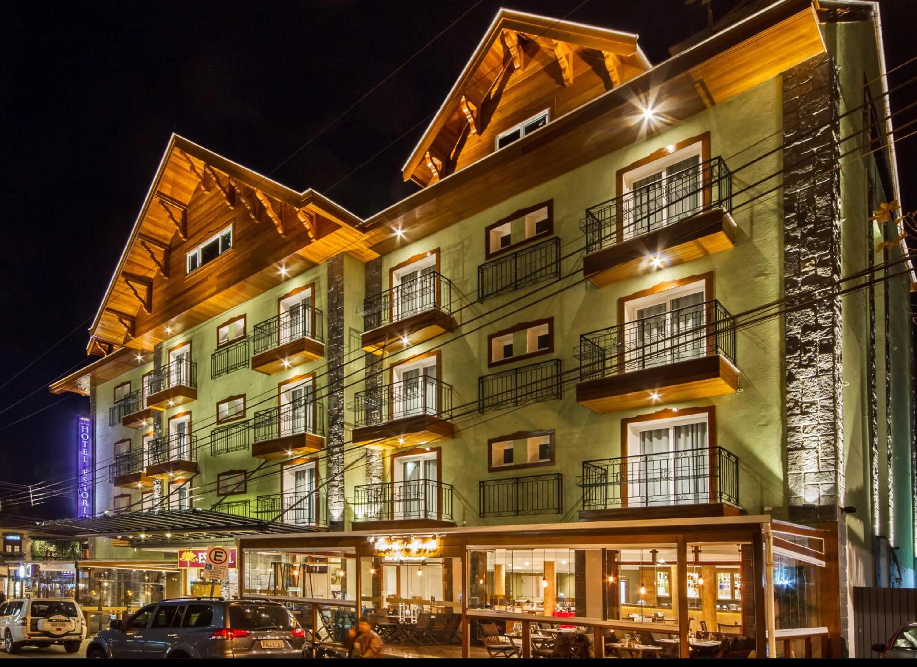 Property building in Hotel Estoril