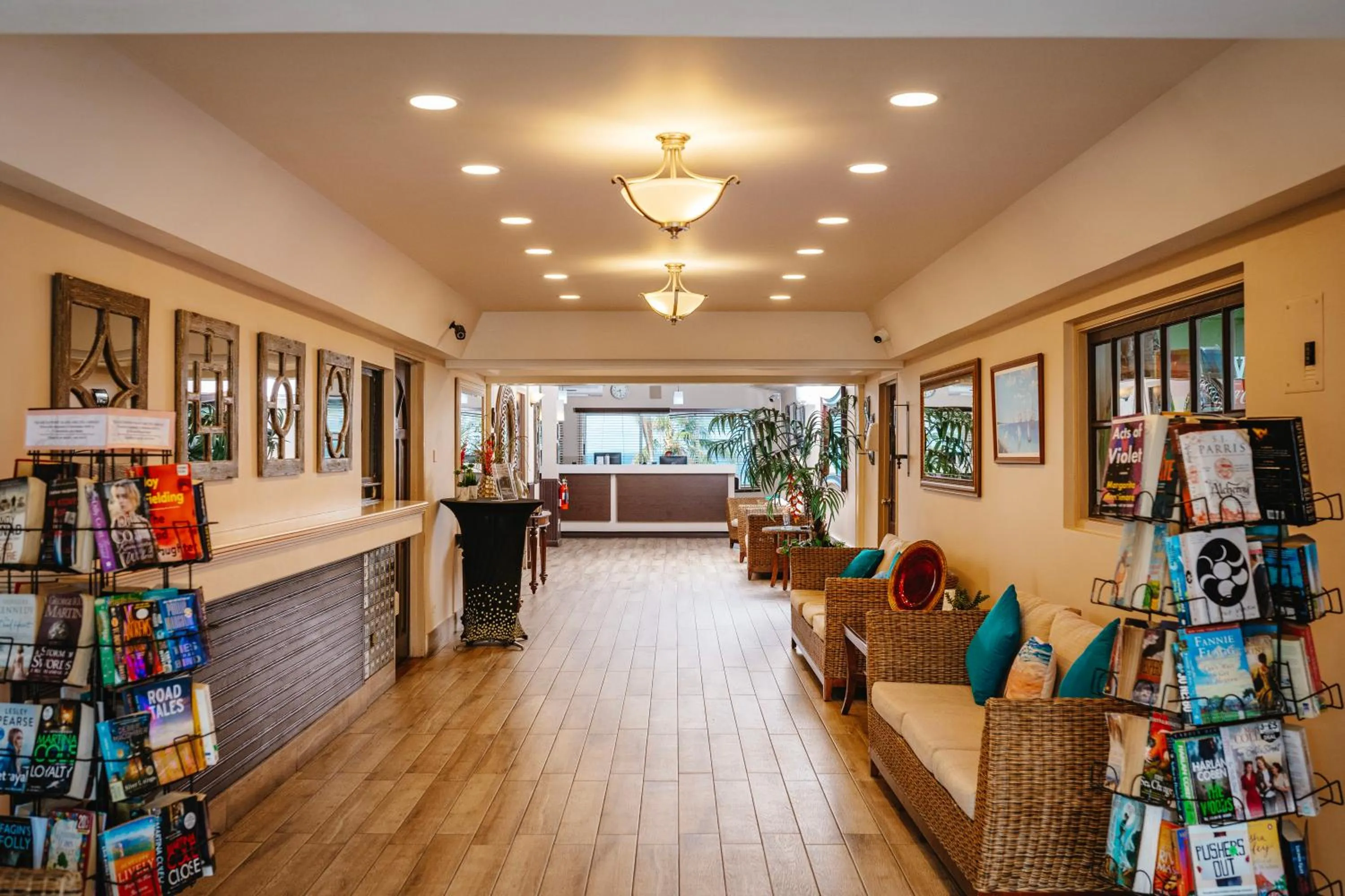 Lobby or reception in Coconut Court Beach Hotel