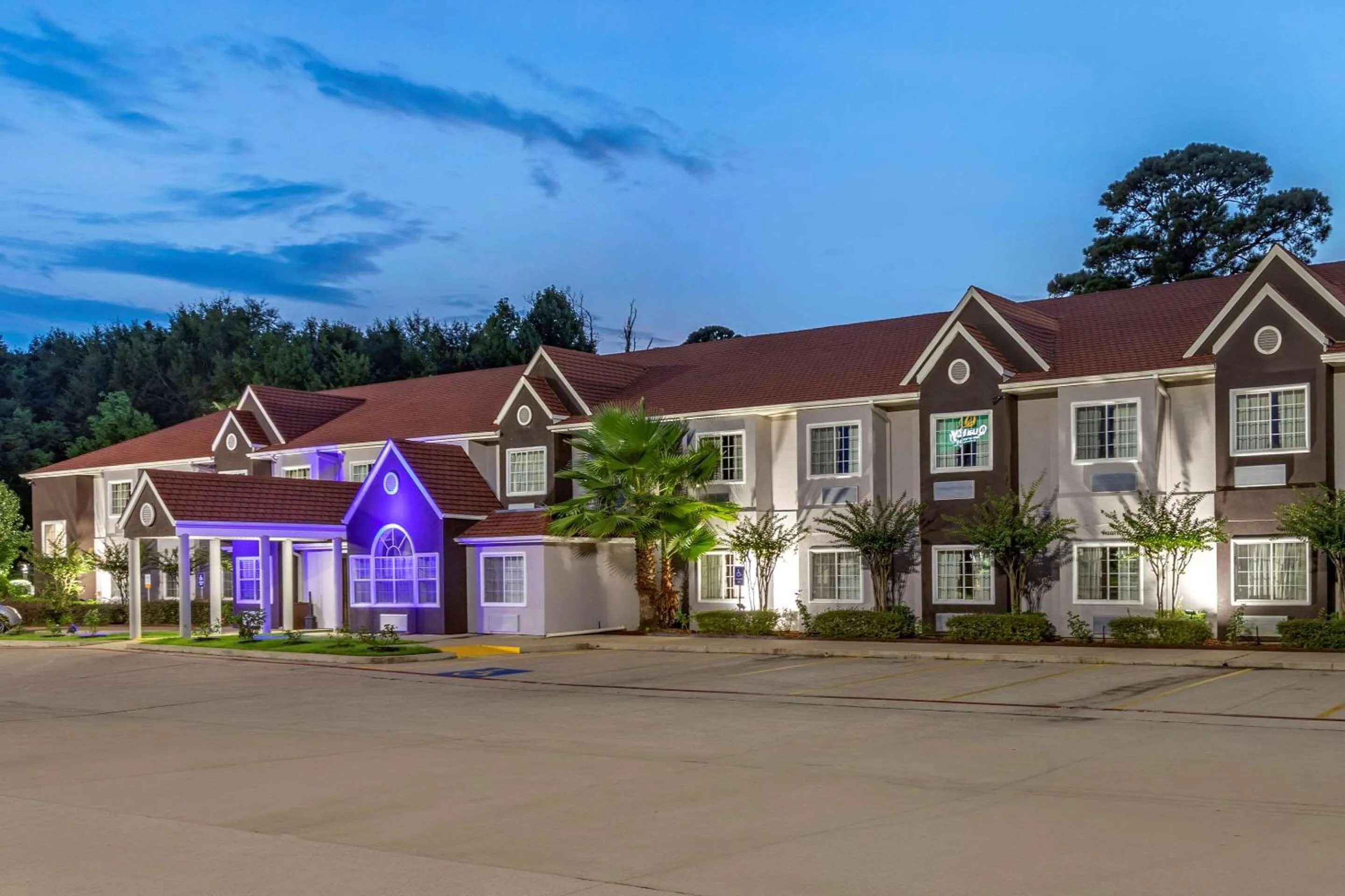 Property building in Quality Inn & Suites Longview I-20