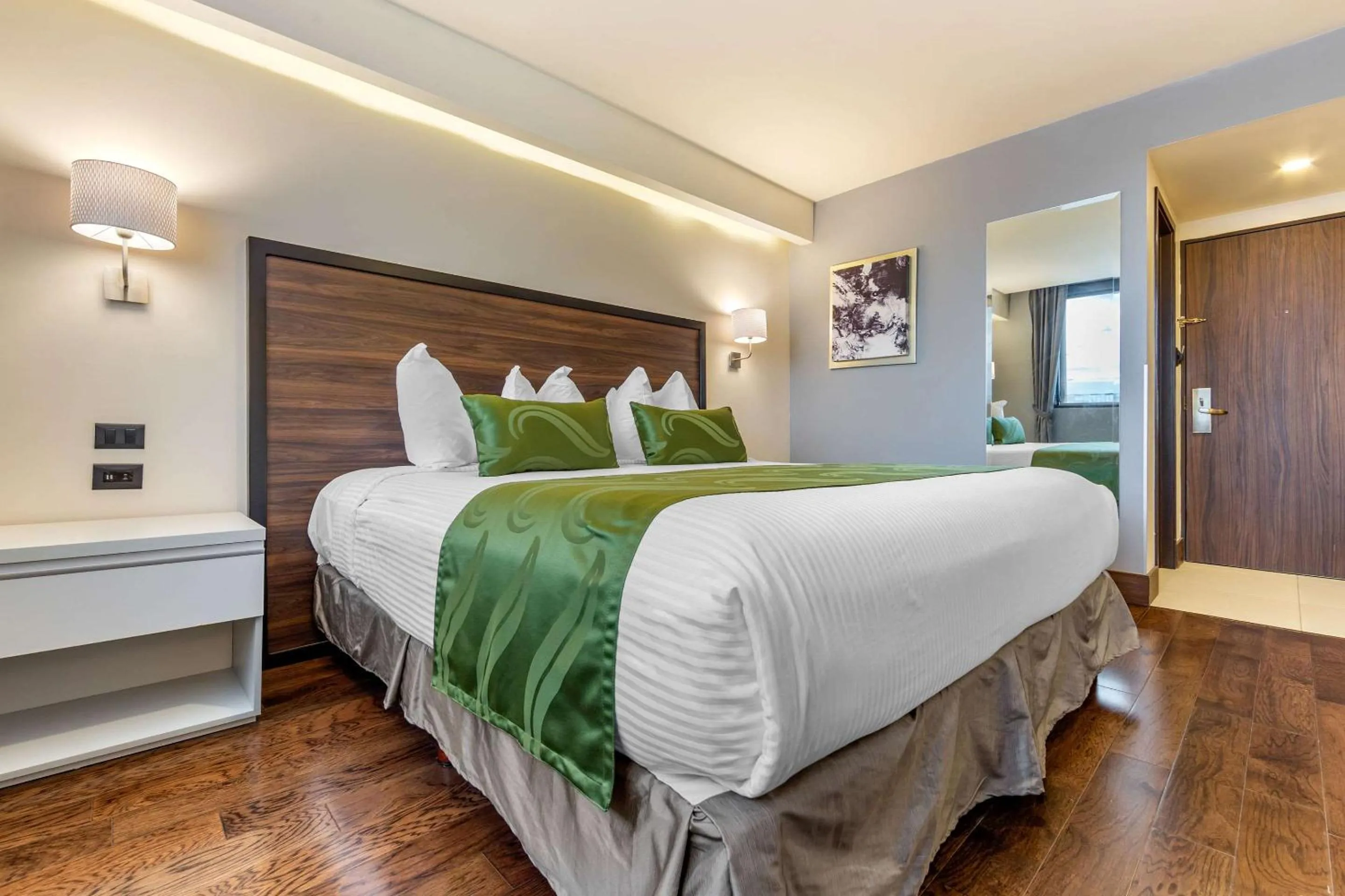 Bedroom in Hotel Chihuahua San Francisco