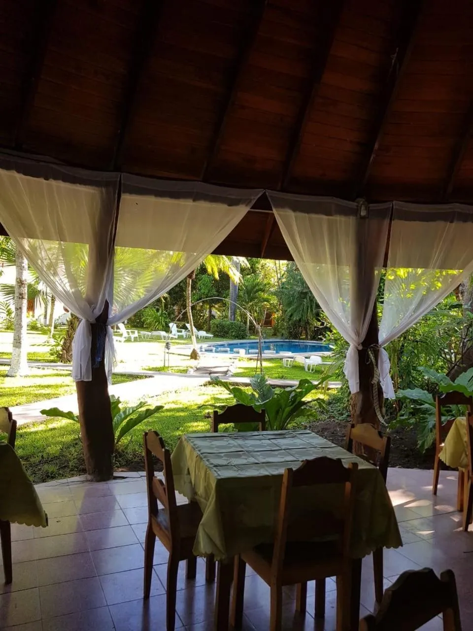 Restaurant/places to eat in Samara Beach Hotel