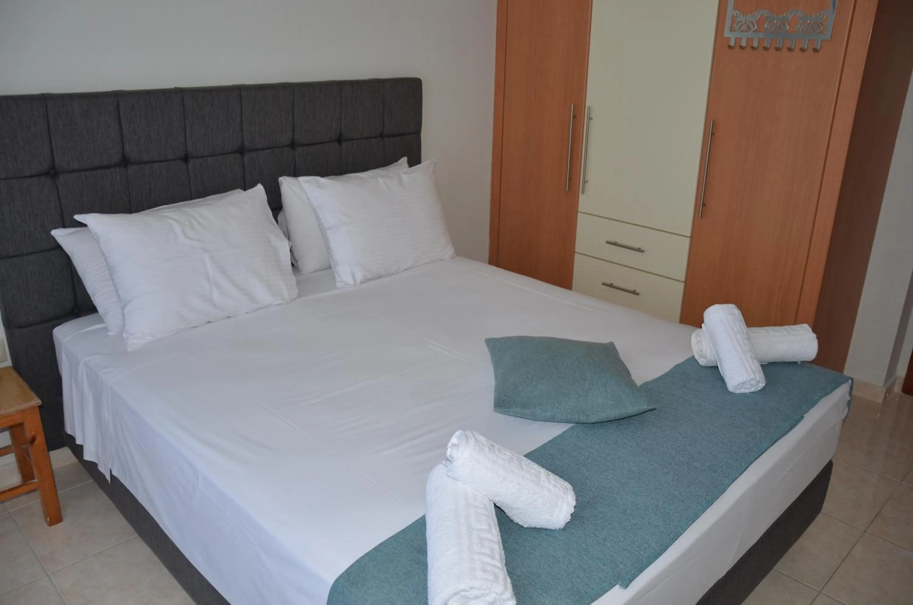 Bedroom, Bed in Platoni Elite Villas