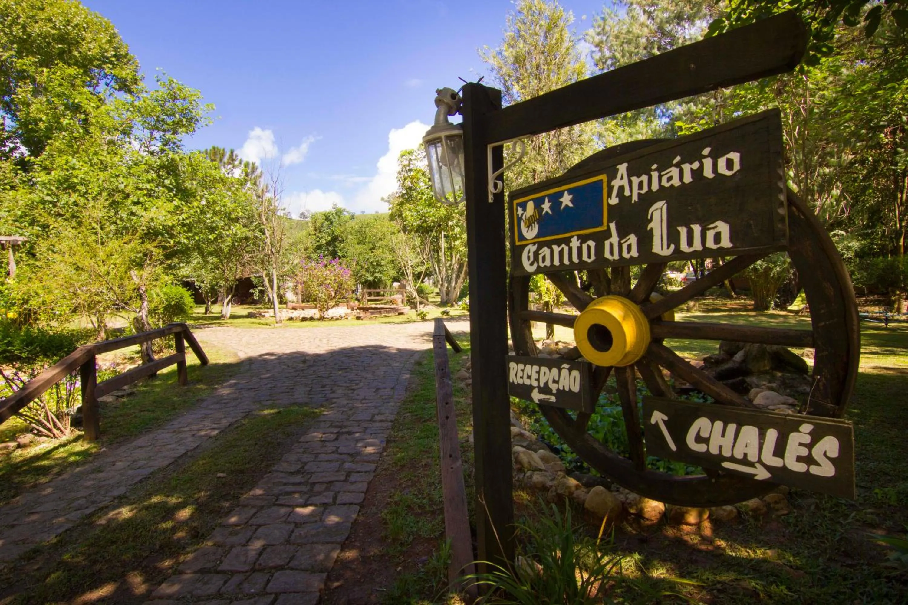 Property logo or sign in Pousada Canto da Lua