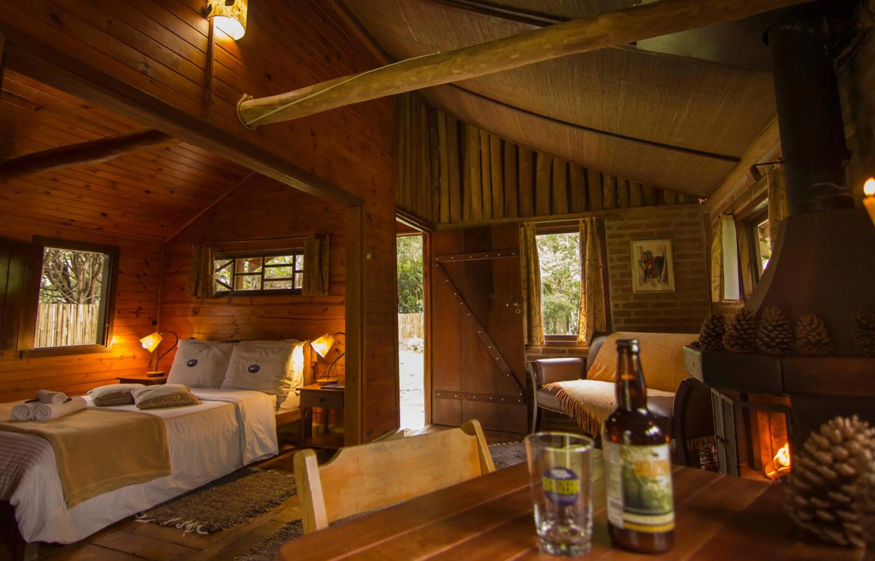 Patio, Bed in Pousada Canto da Lua