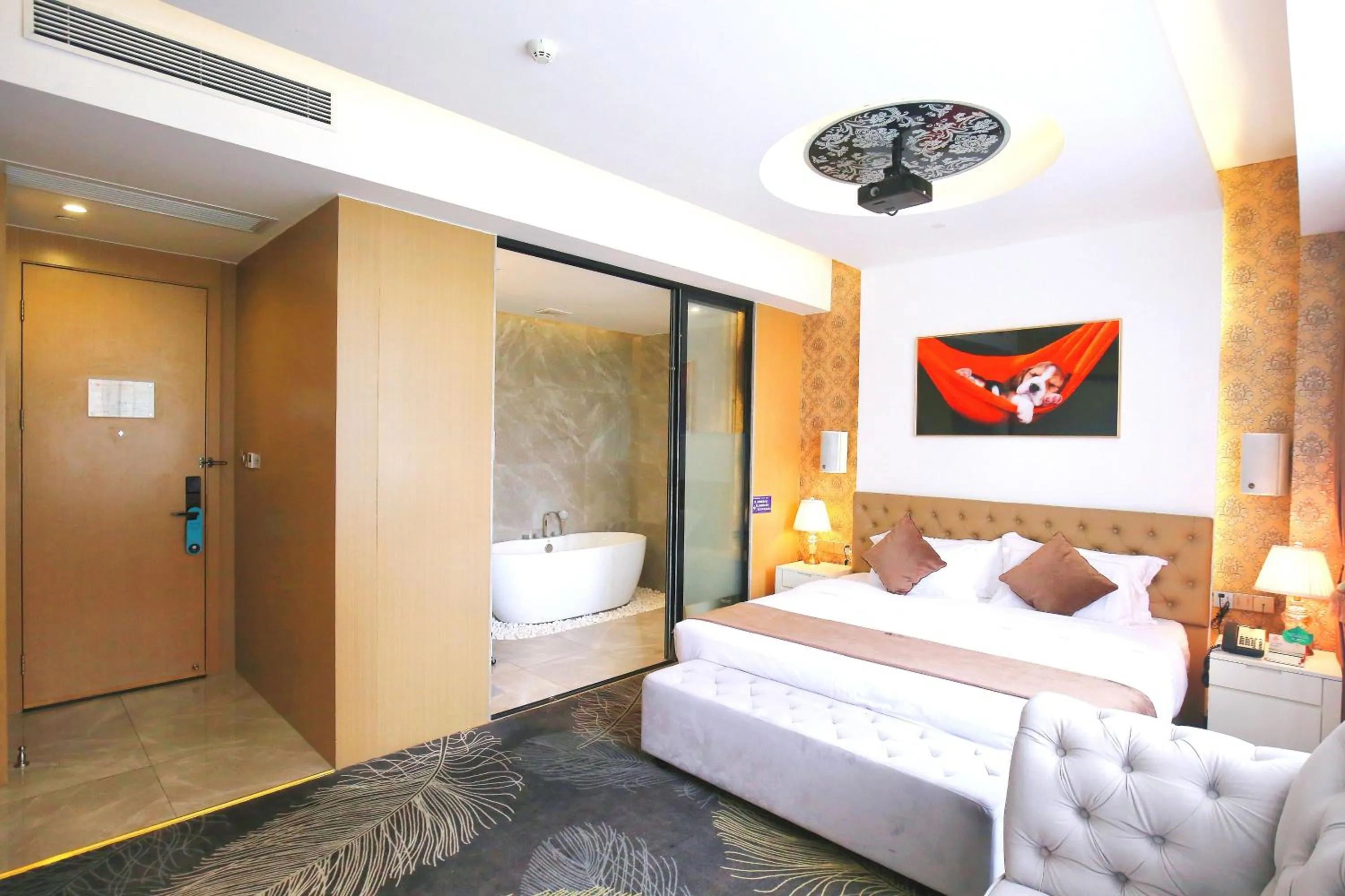 Taishan He Style Hotel