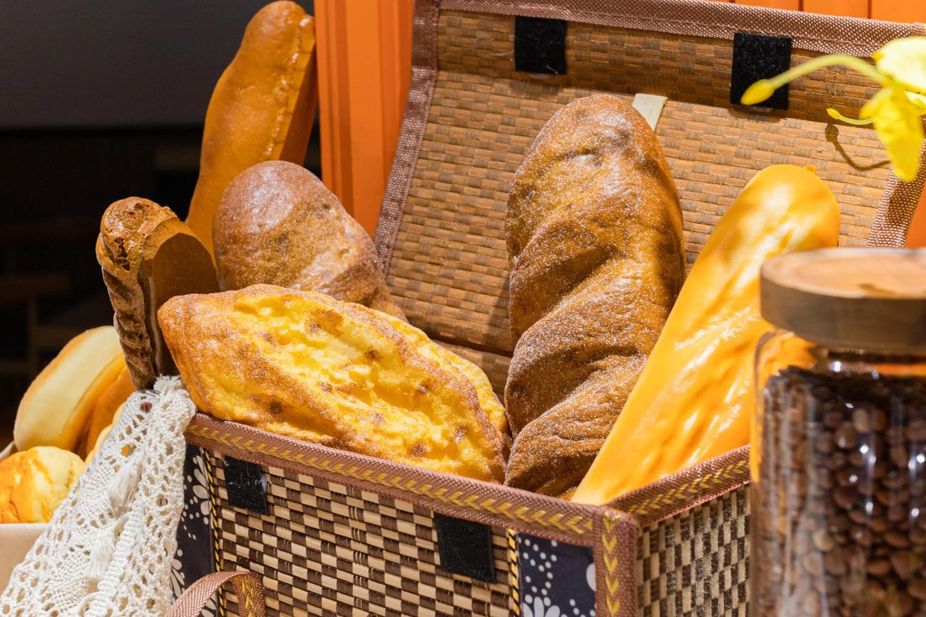 Restaurant/places to eat in Taishan He Style Hotel