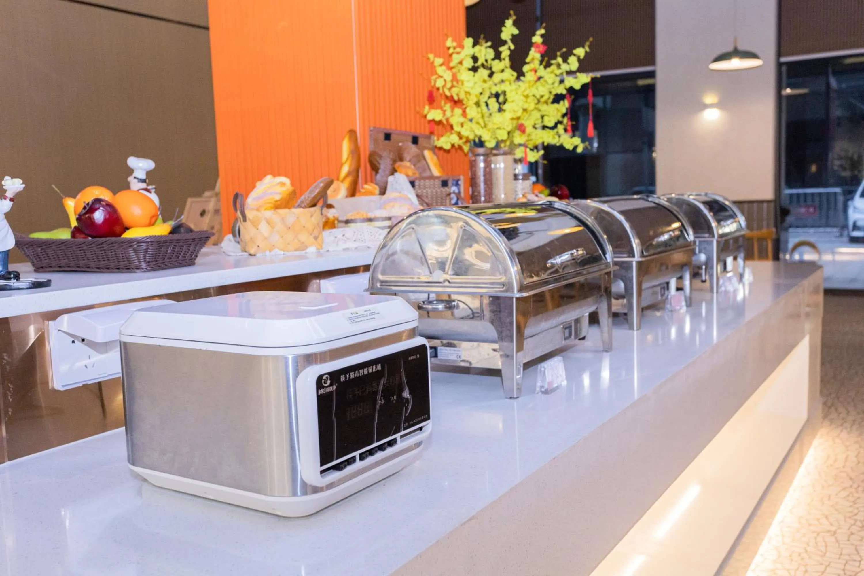 Restaurant/places to eat in Taishan He Style Hotel