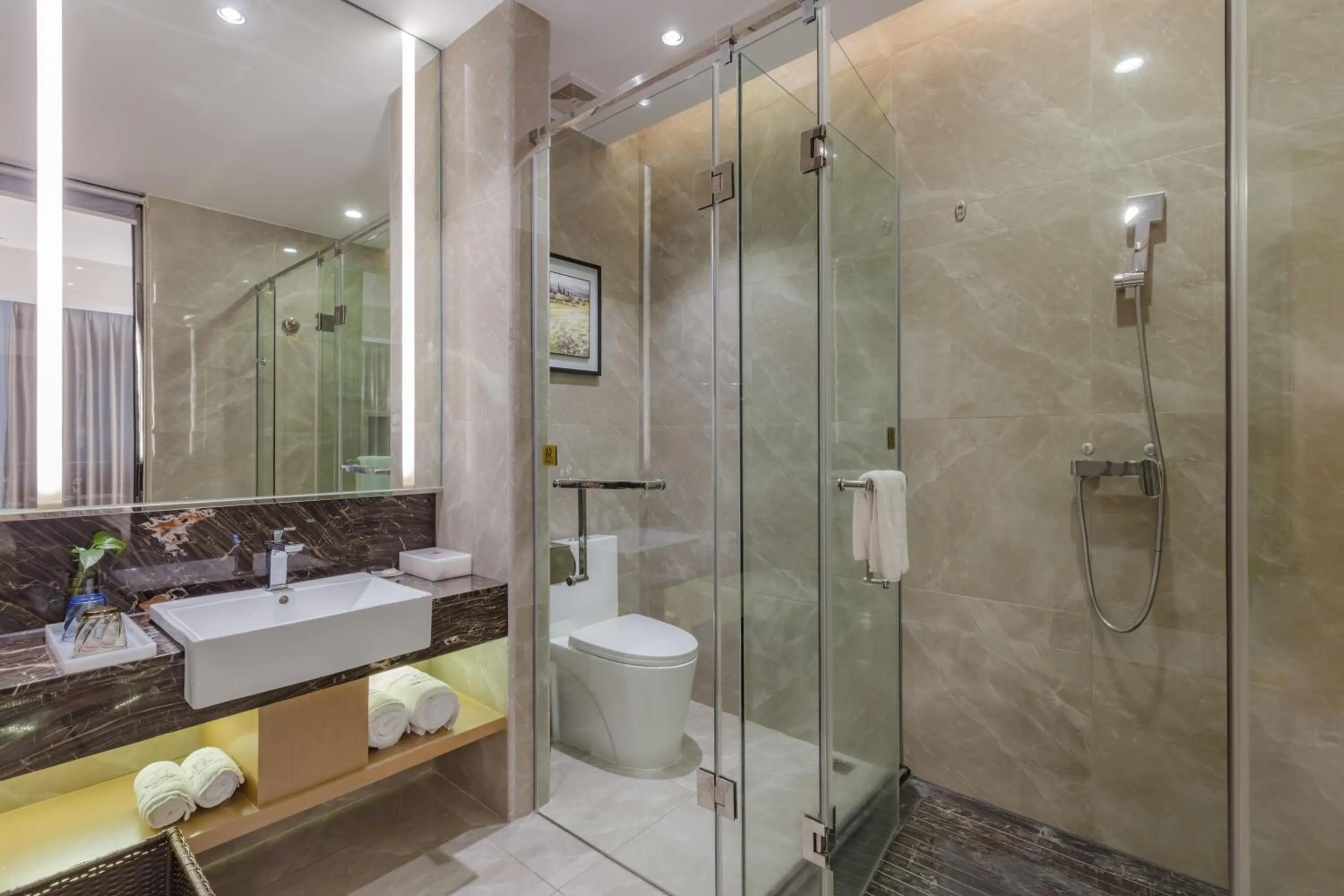 Shower in Taishan He Style Hotel