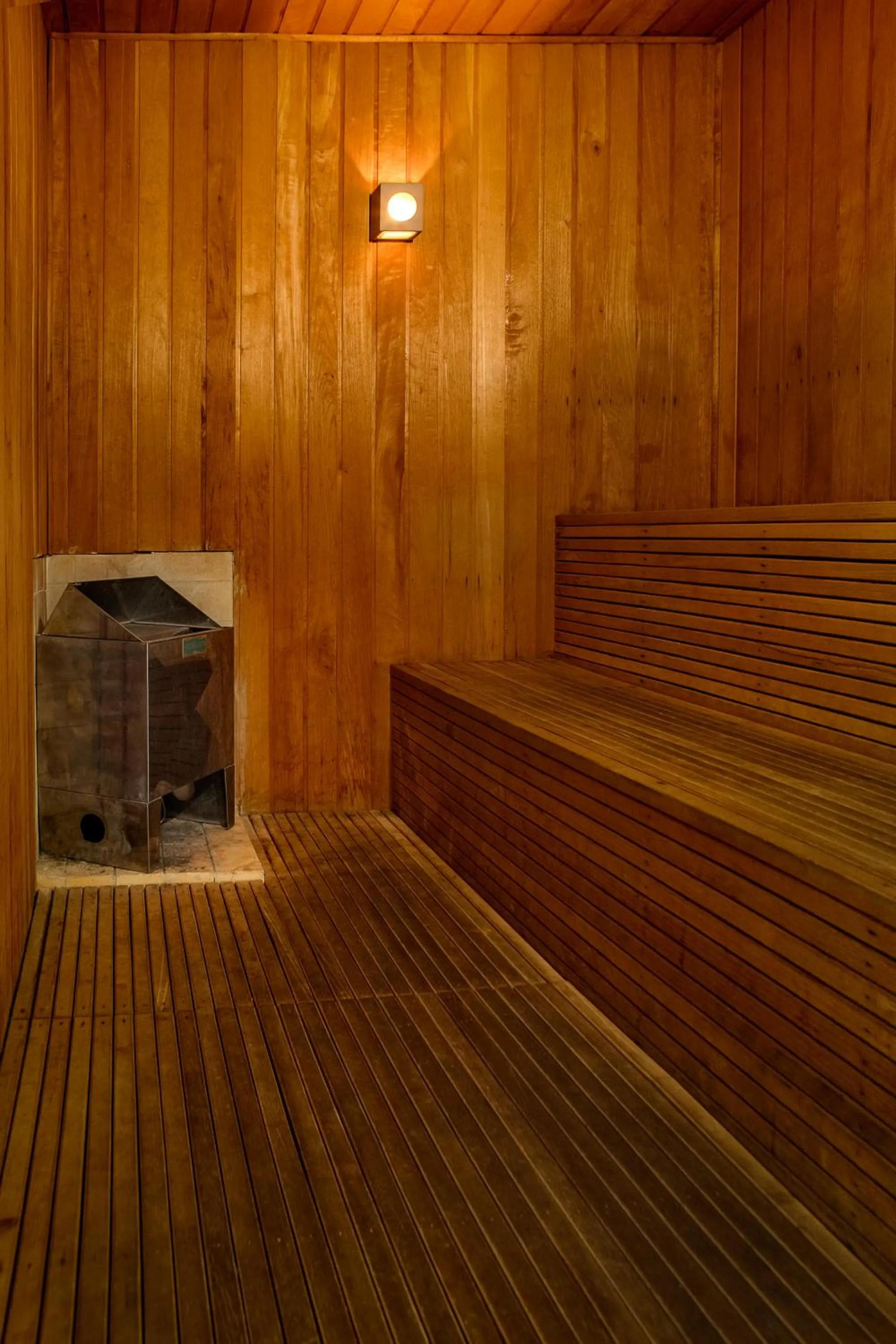 Steam room in Hotel Serra da Estrela