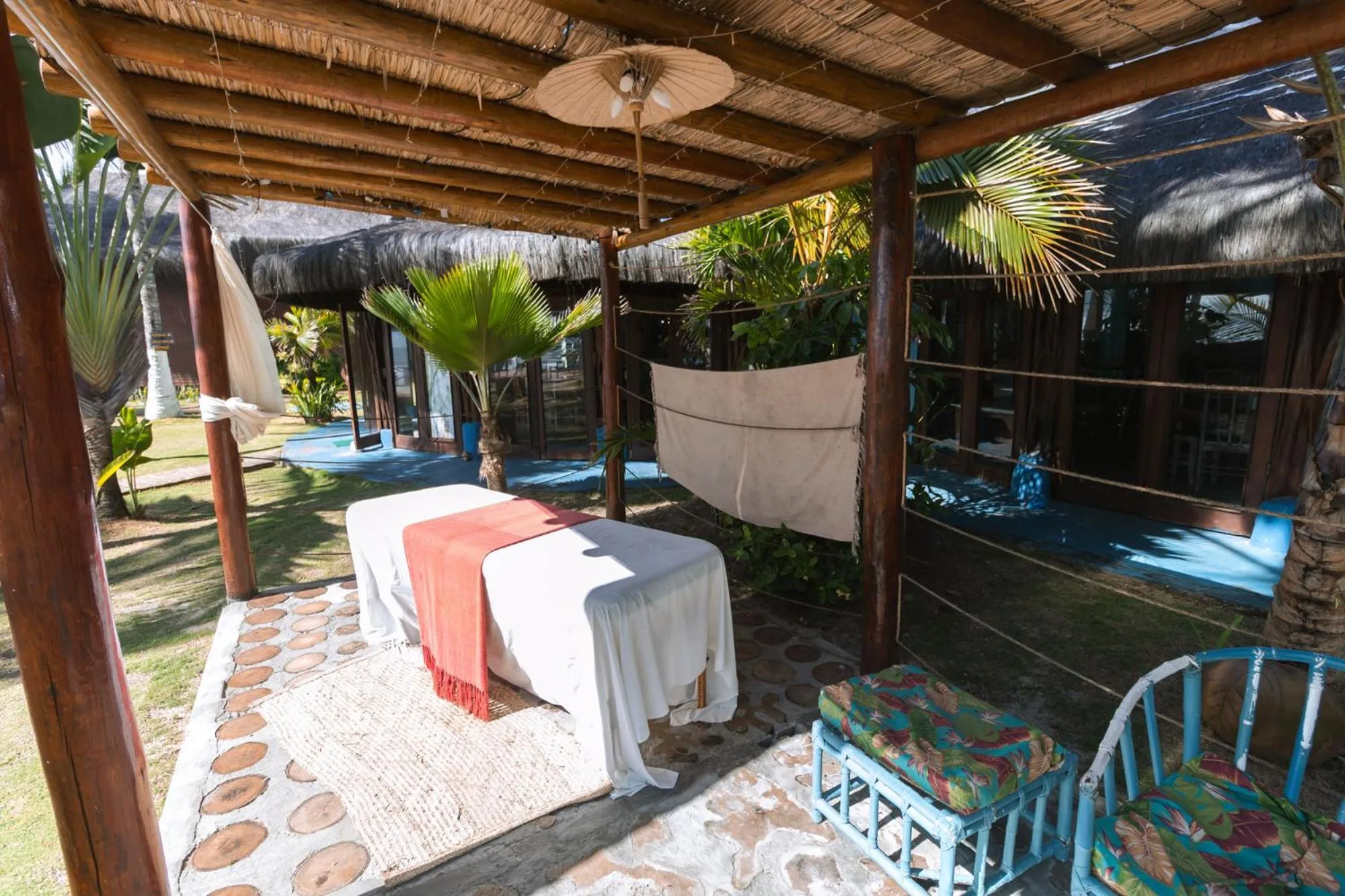 Massage in Indaiá Eco Village