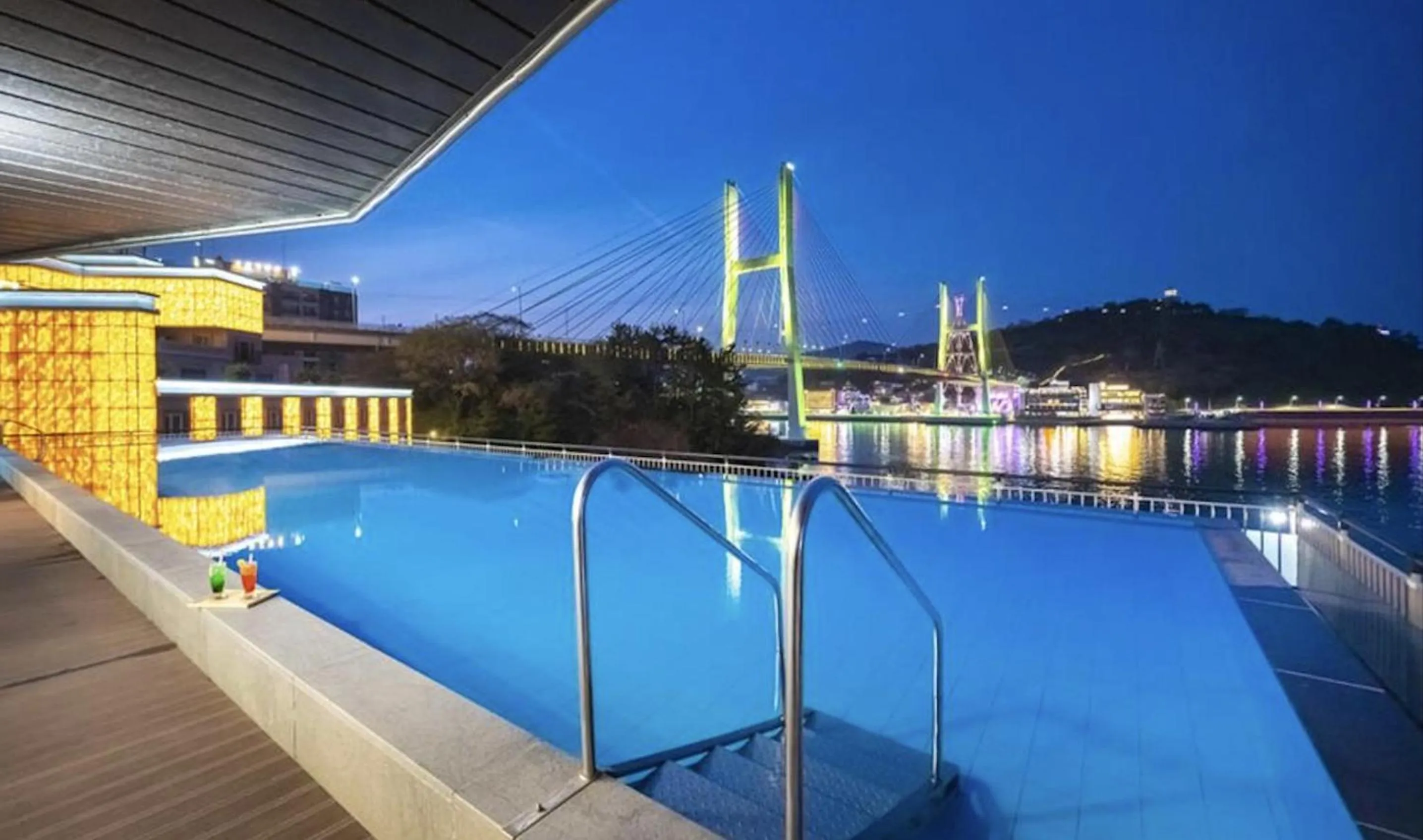 Swimming pool in Yeosu Hotel Haven