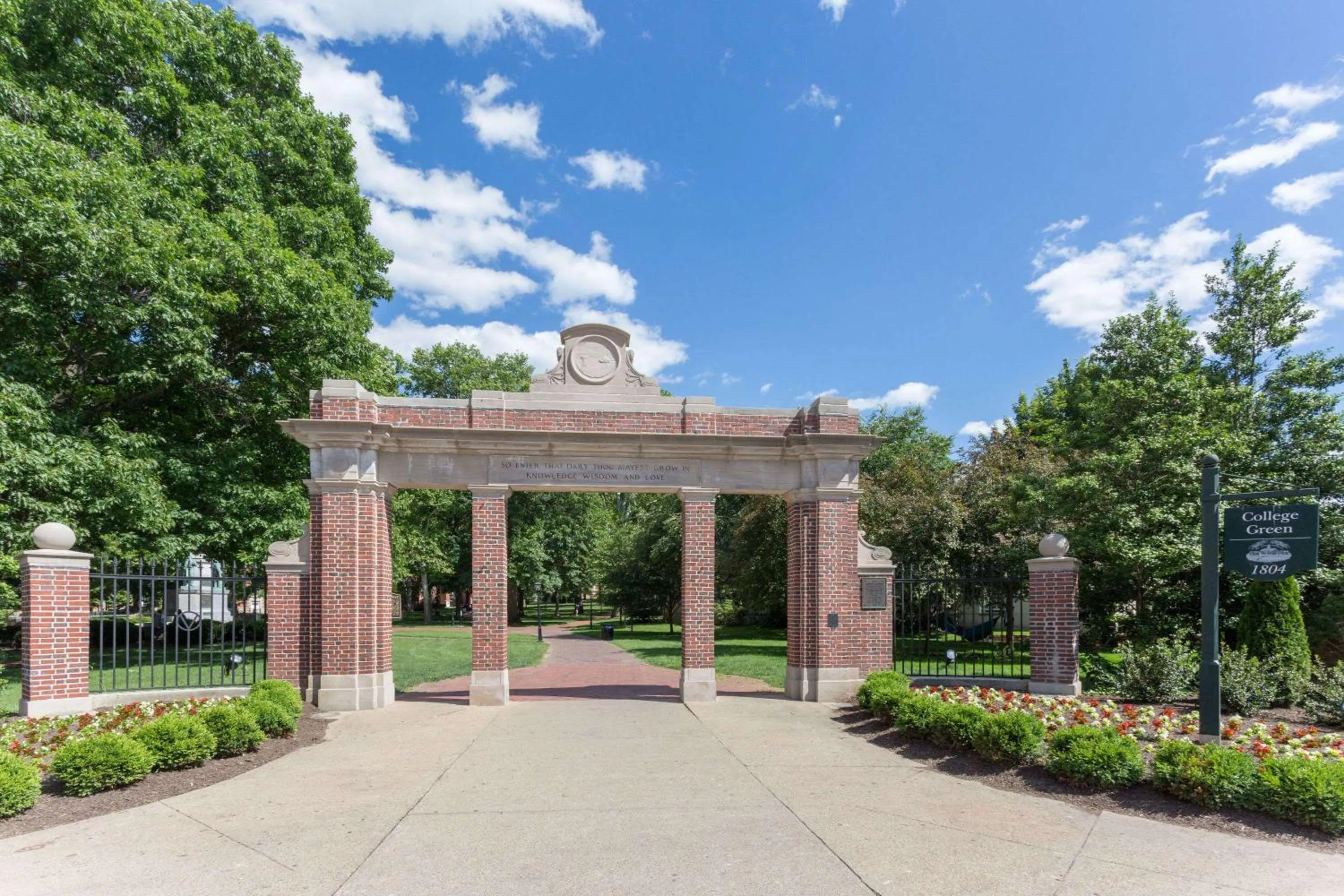 On site, Property Building in Knights Inn Athens