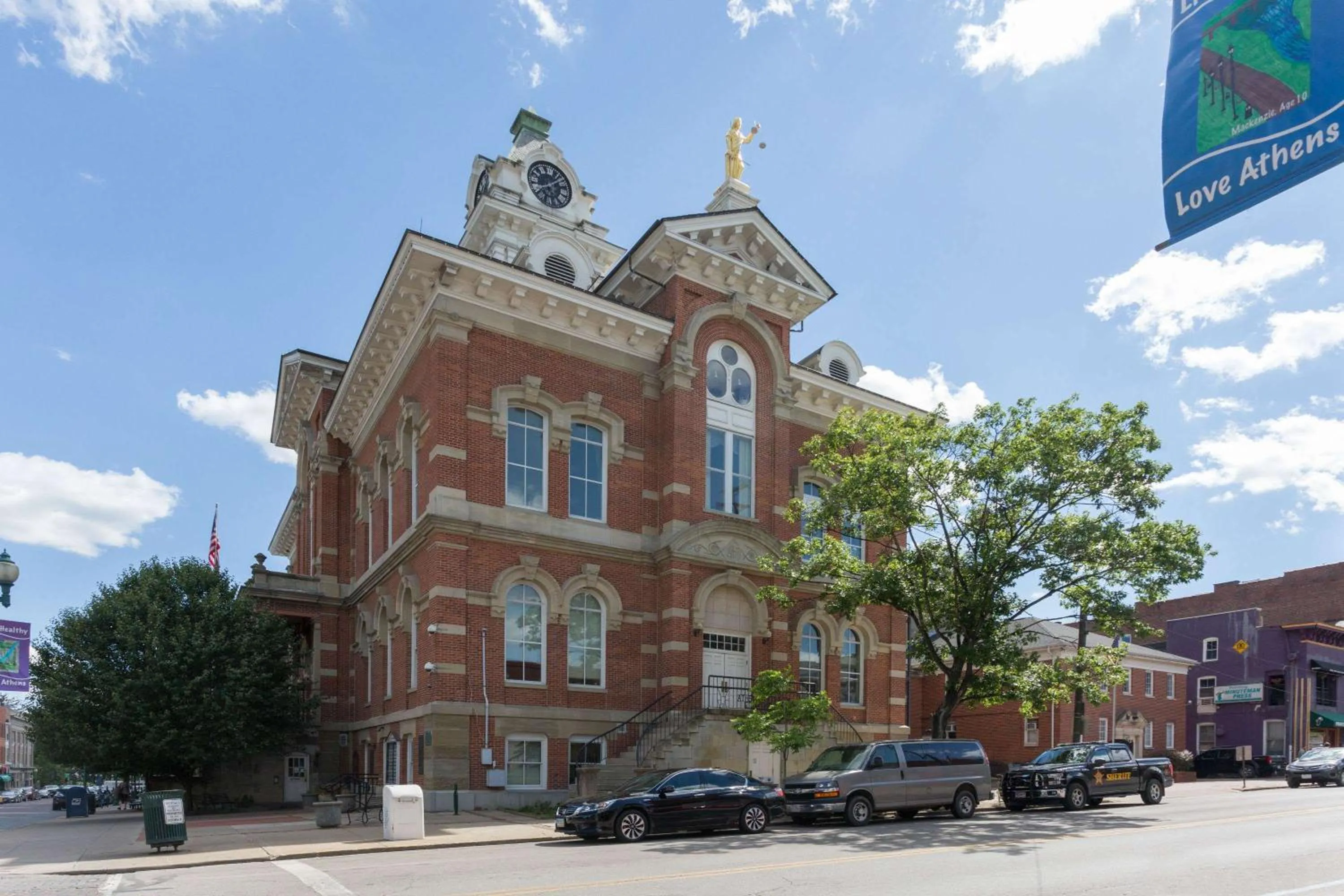 On site, Property Building in Knights Inn Athens