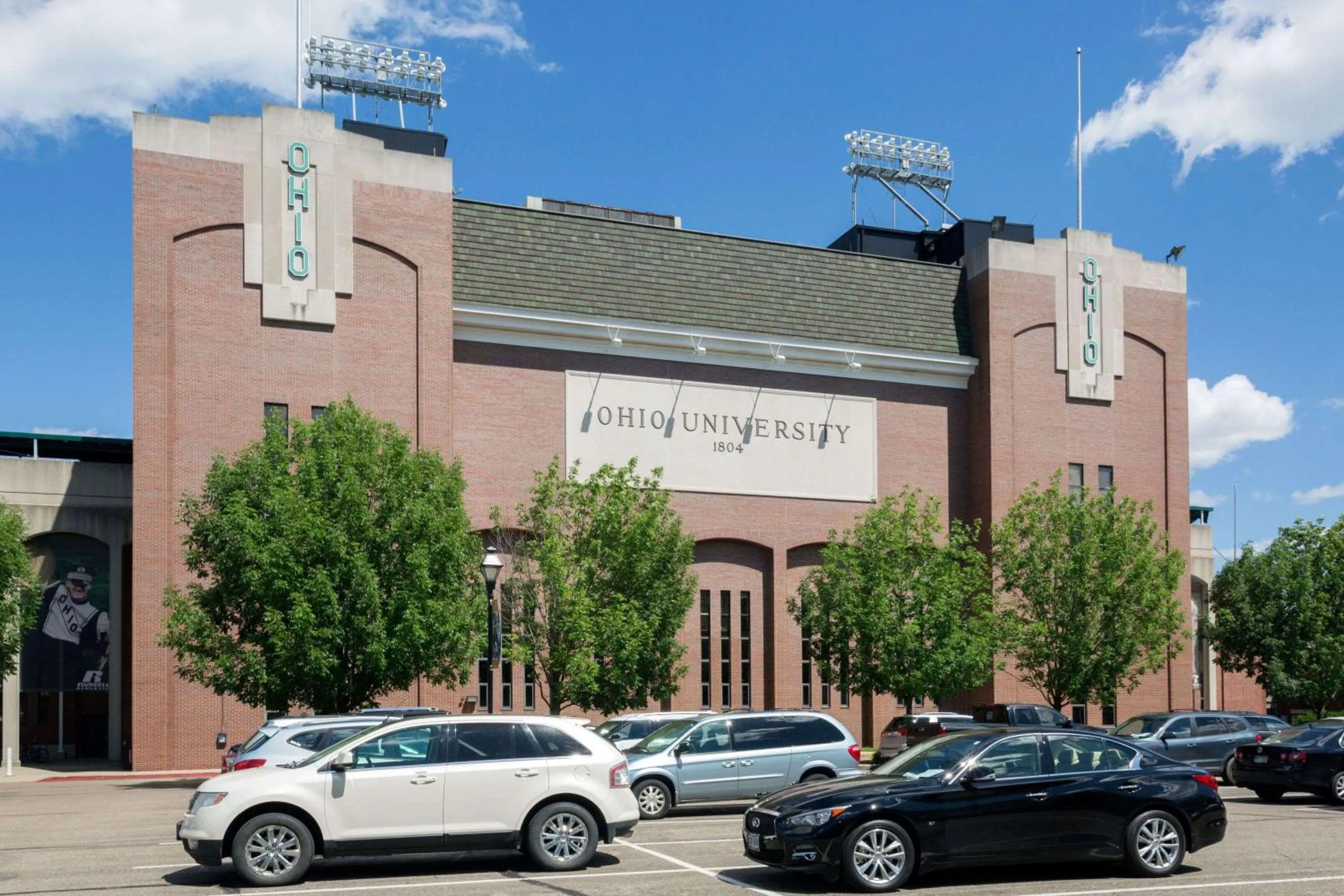 On site, Property Building in Knights Inn Athens