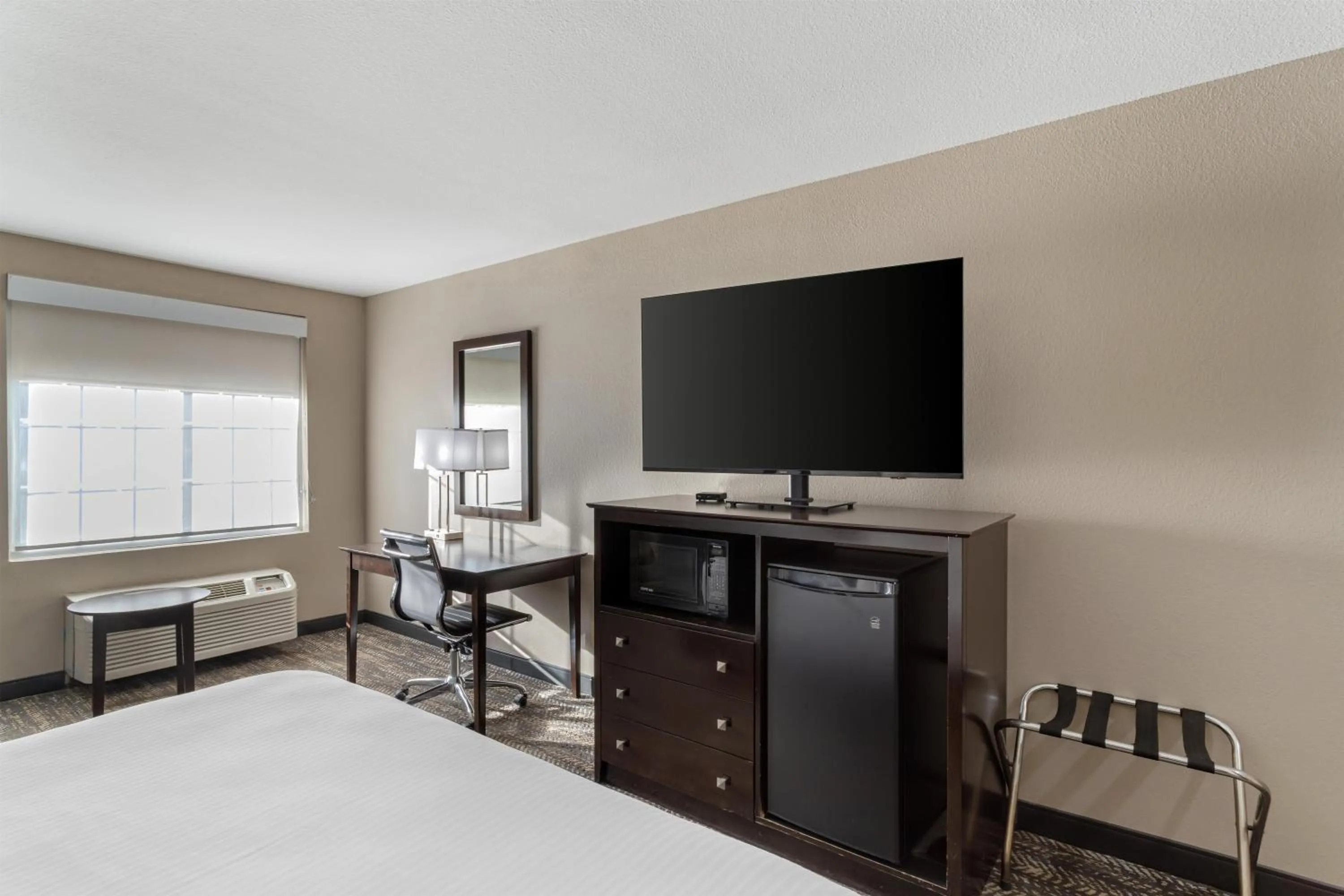 Bedroom, Bed in Best Western Natchitoches Inn