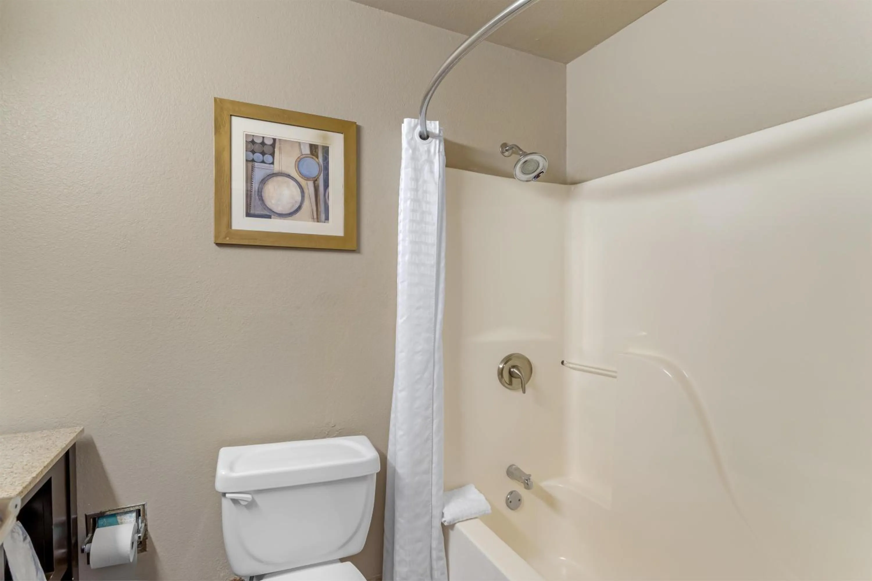 Bathroom in Best Western Natchitoches Inn