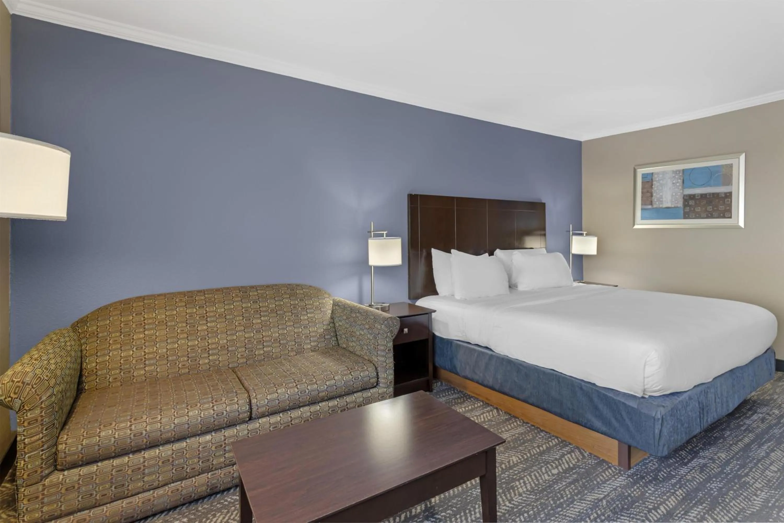 Bedroom, Bed in Best Western Natchitoches Inn