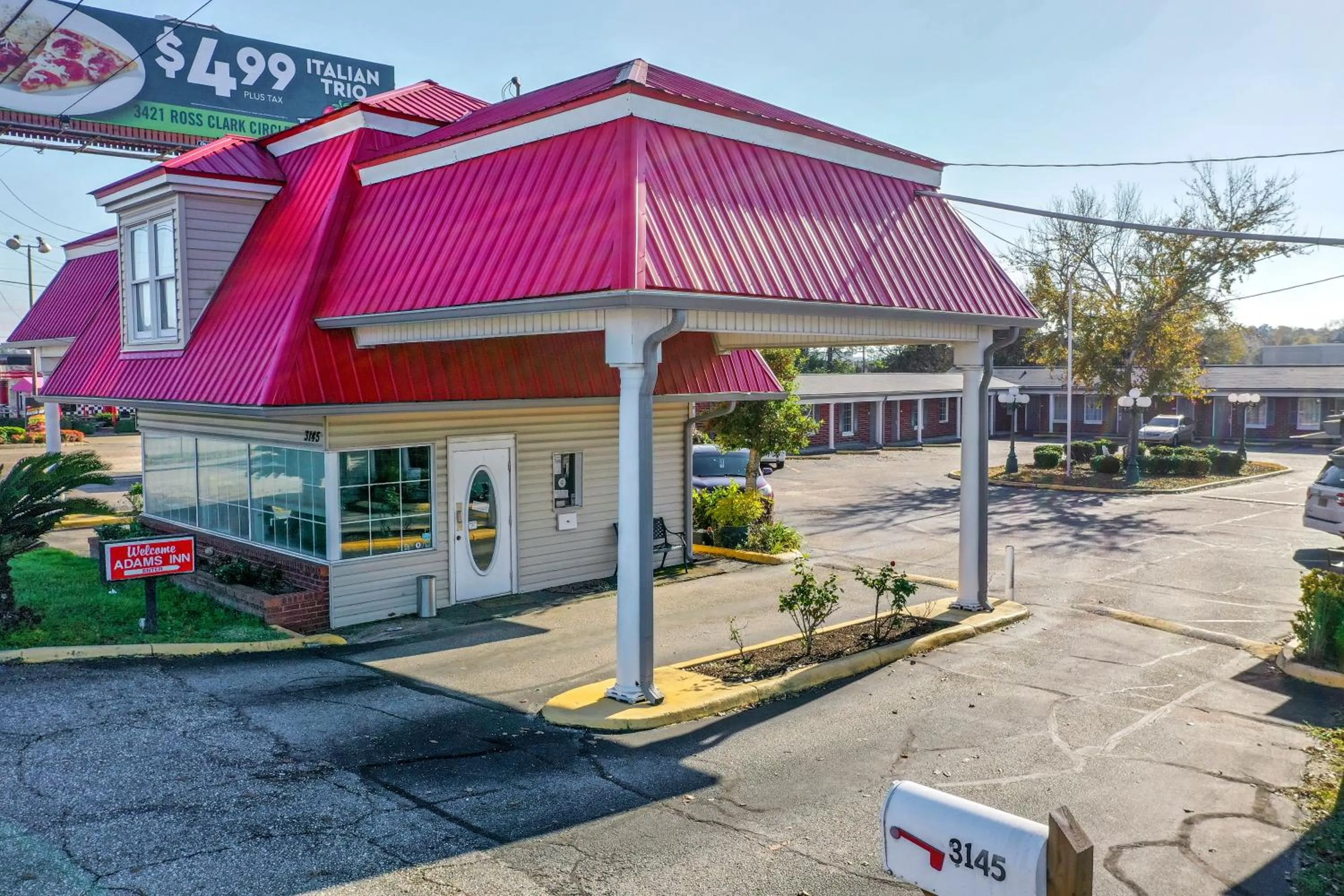 Property building in Adams Inn