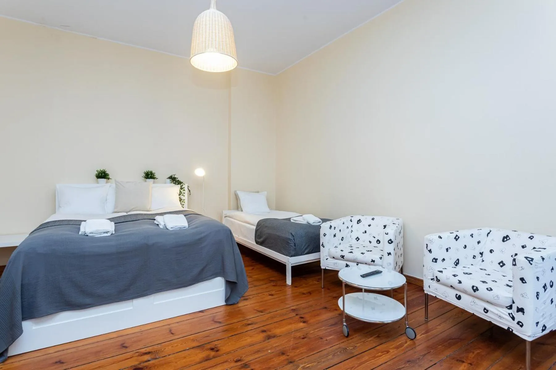 Photo of the whole room, Bed in Riviera Residence Apartments