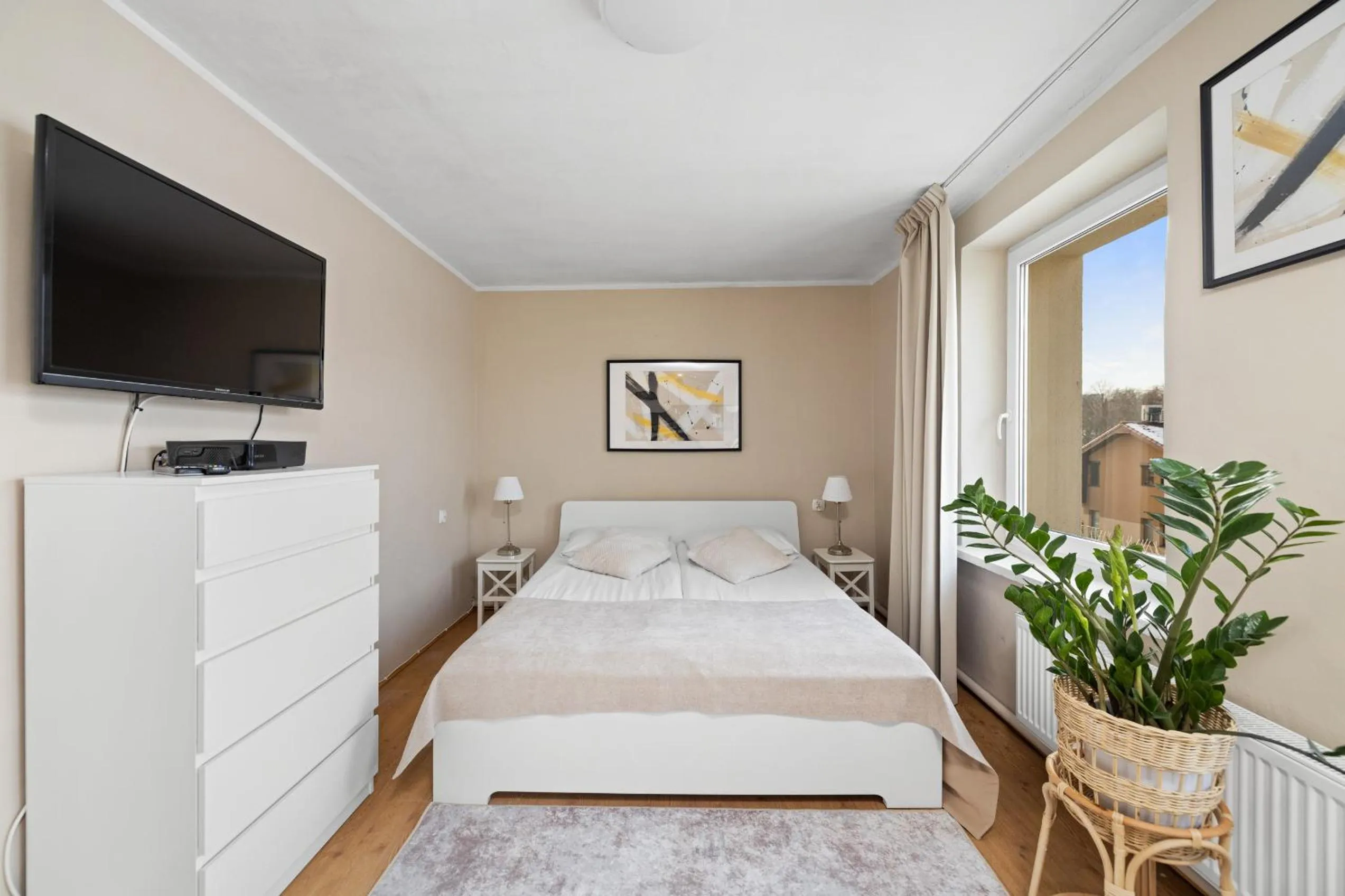 Bedroom, Bed in Riviera Residence Apartments