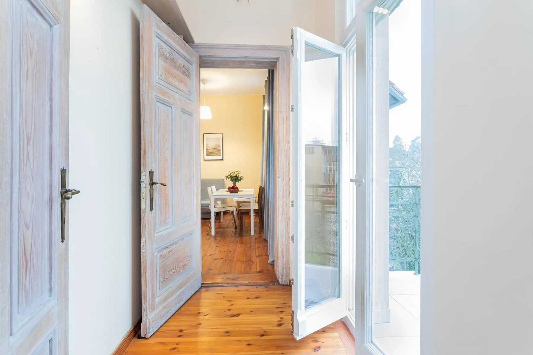 Balcony/Terrace in Riviera Residence Apartments