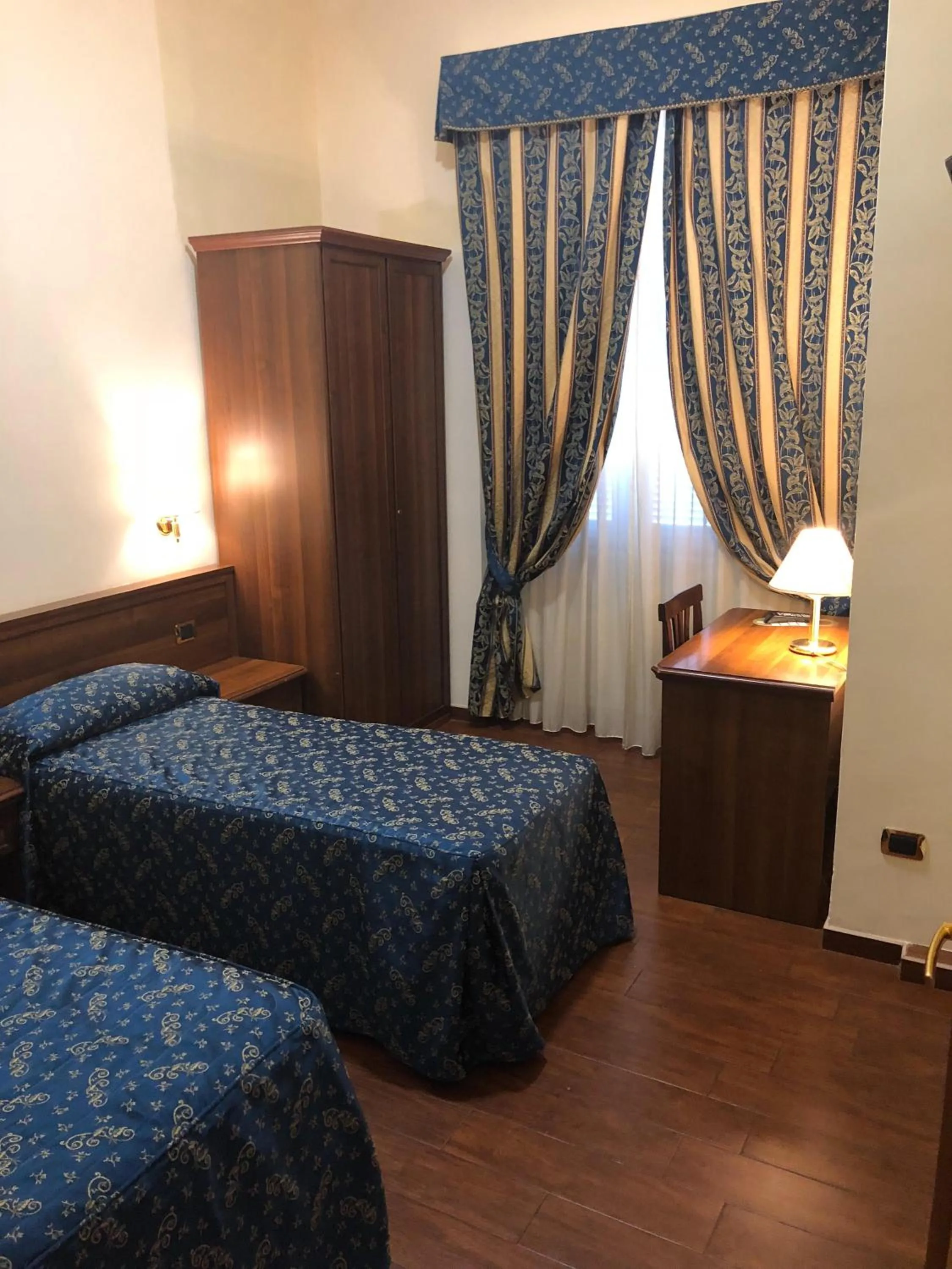 Bed in Colosseo Roma