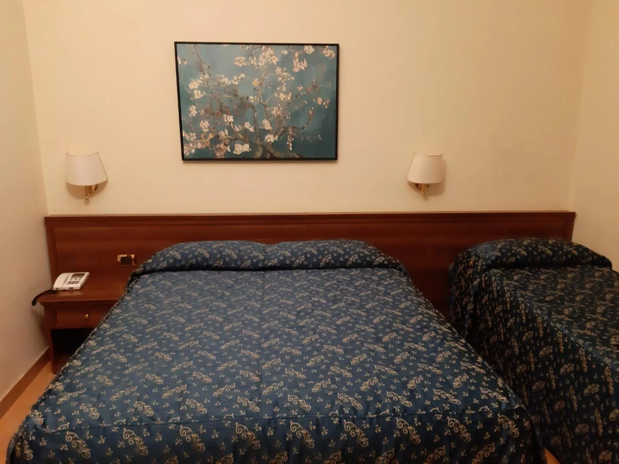 Bedroom, Bed in Colosseo Roma