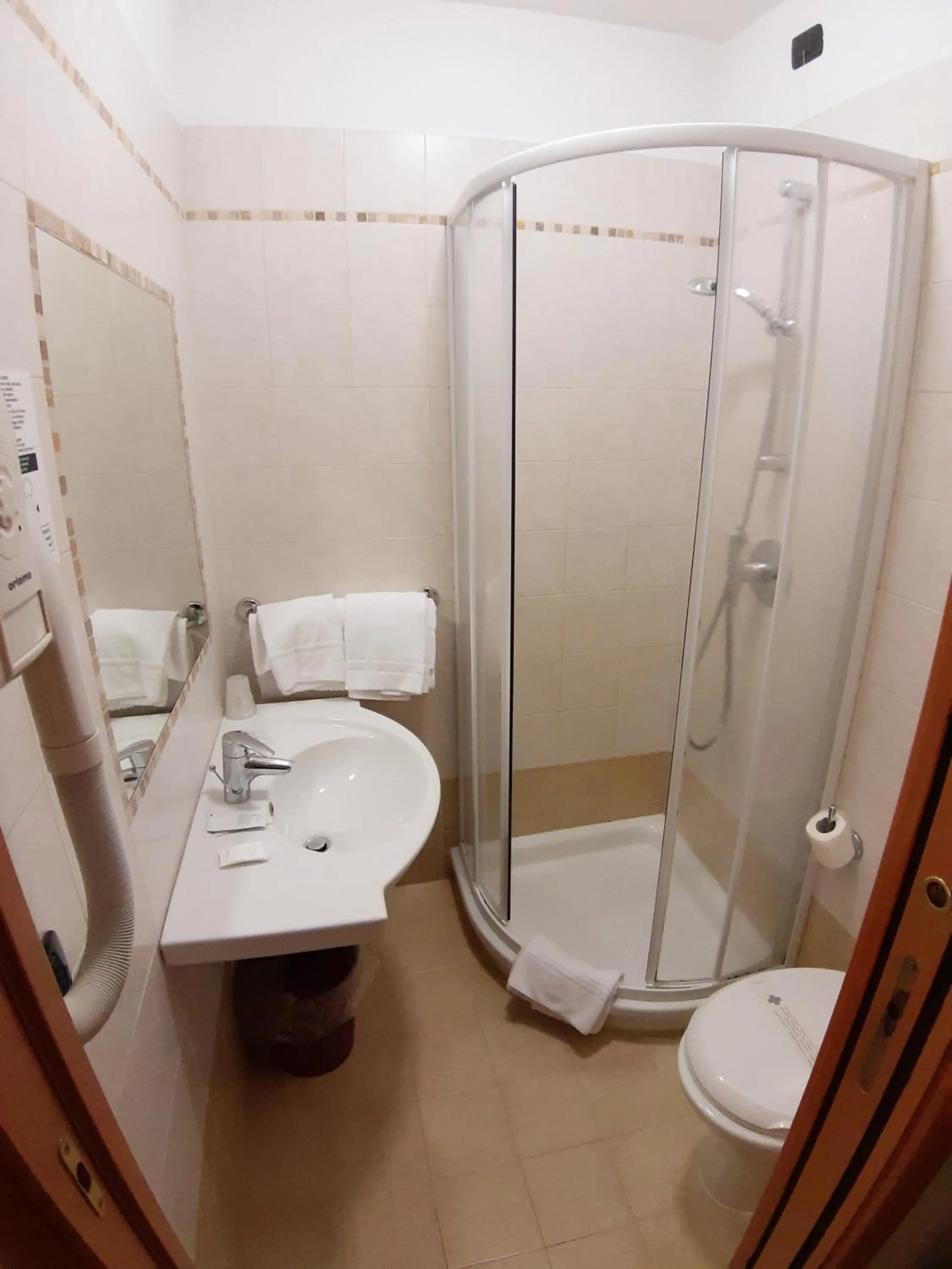 Bathroom in Colosseo Roma