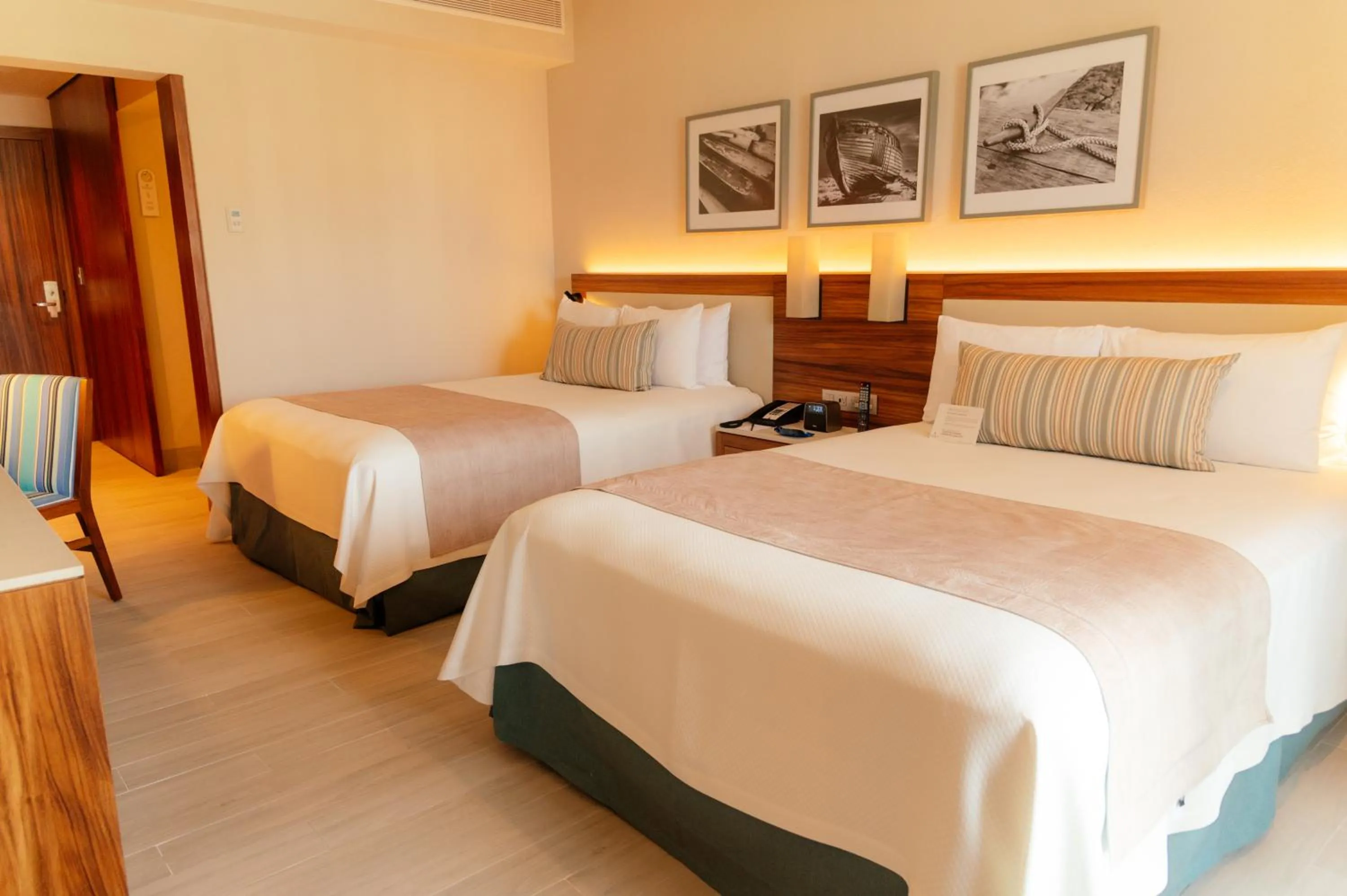 Bed in Emporio Cancun - Buy All Inclusive Option