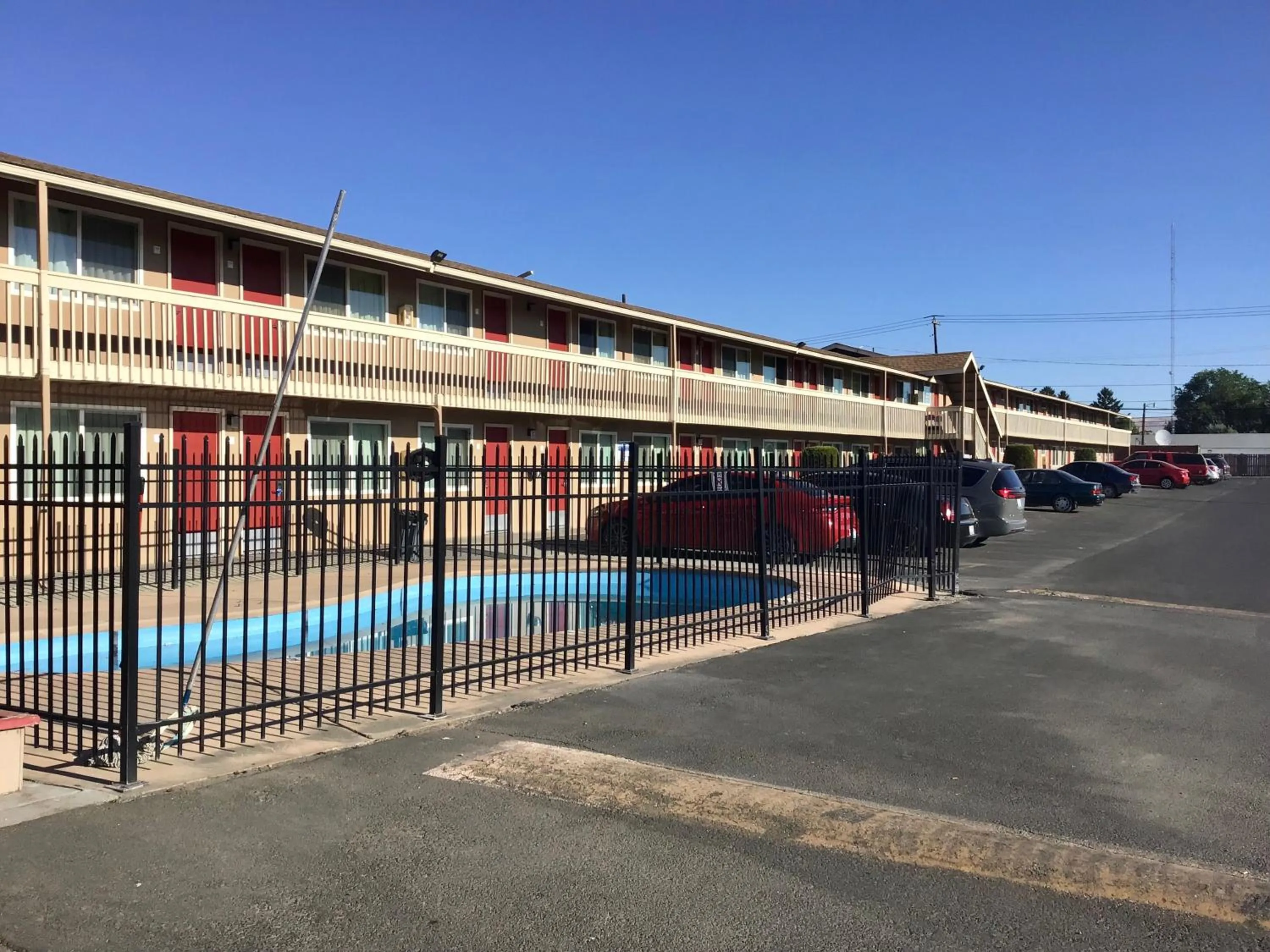 Property building in SilverStone Lite