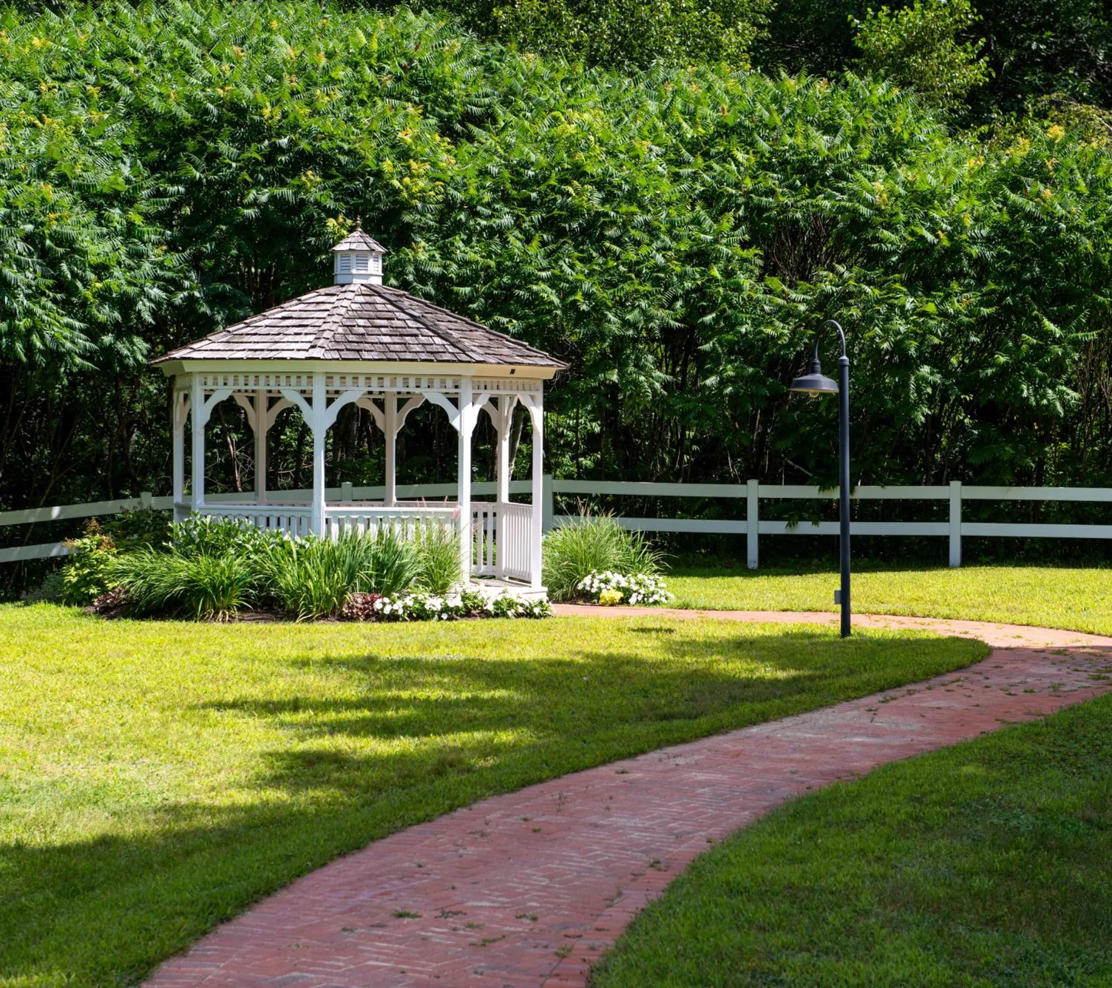 Garden view in Grand Summit Hotel at Attitash