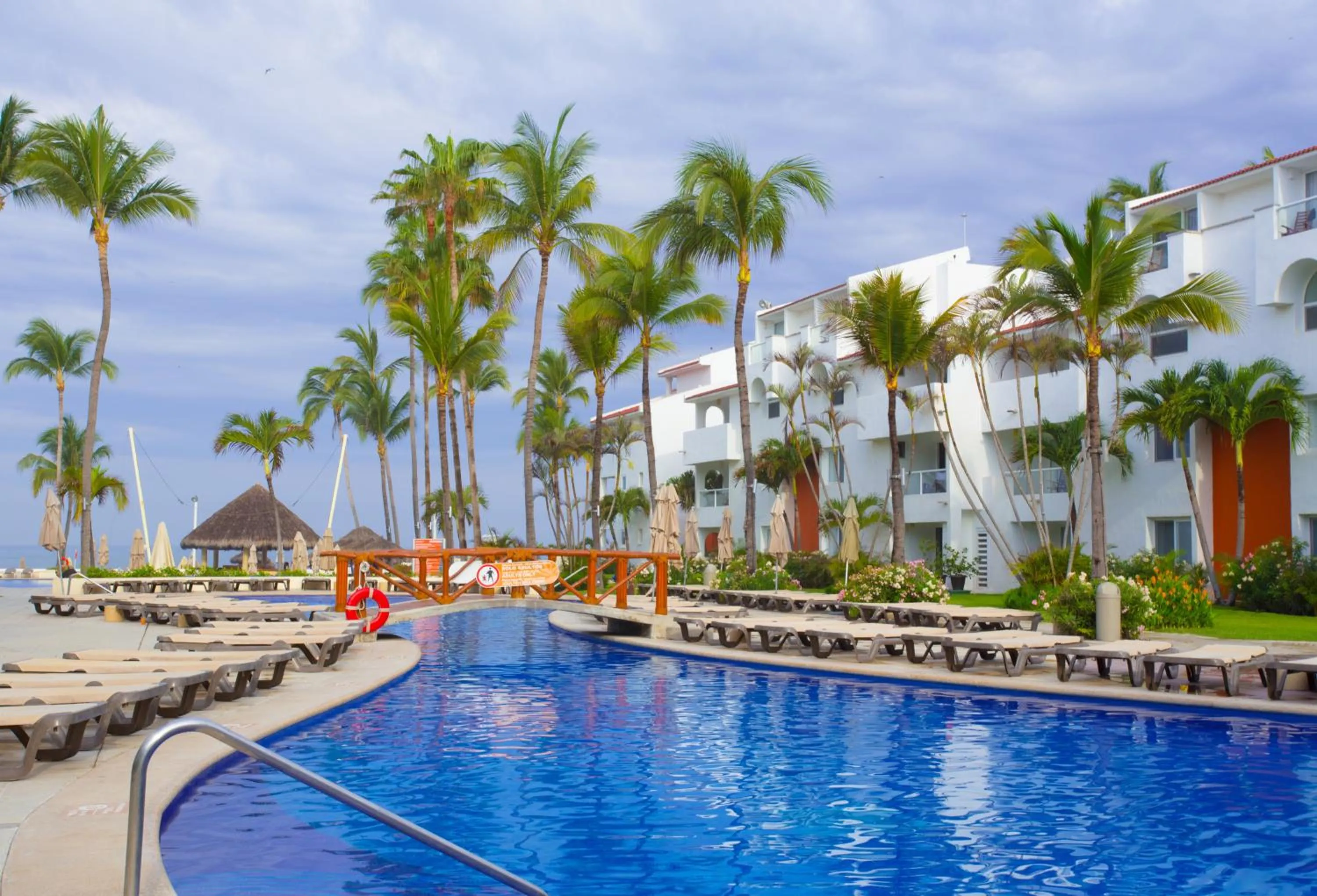 Swimming pool in Marival Emotions Resort & Suites Riviera Nayarit by Mercure
