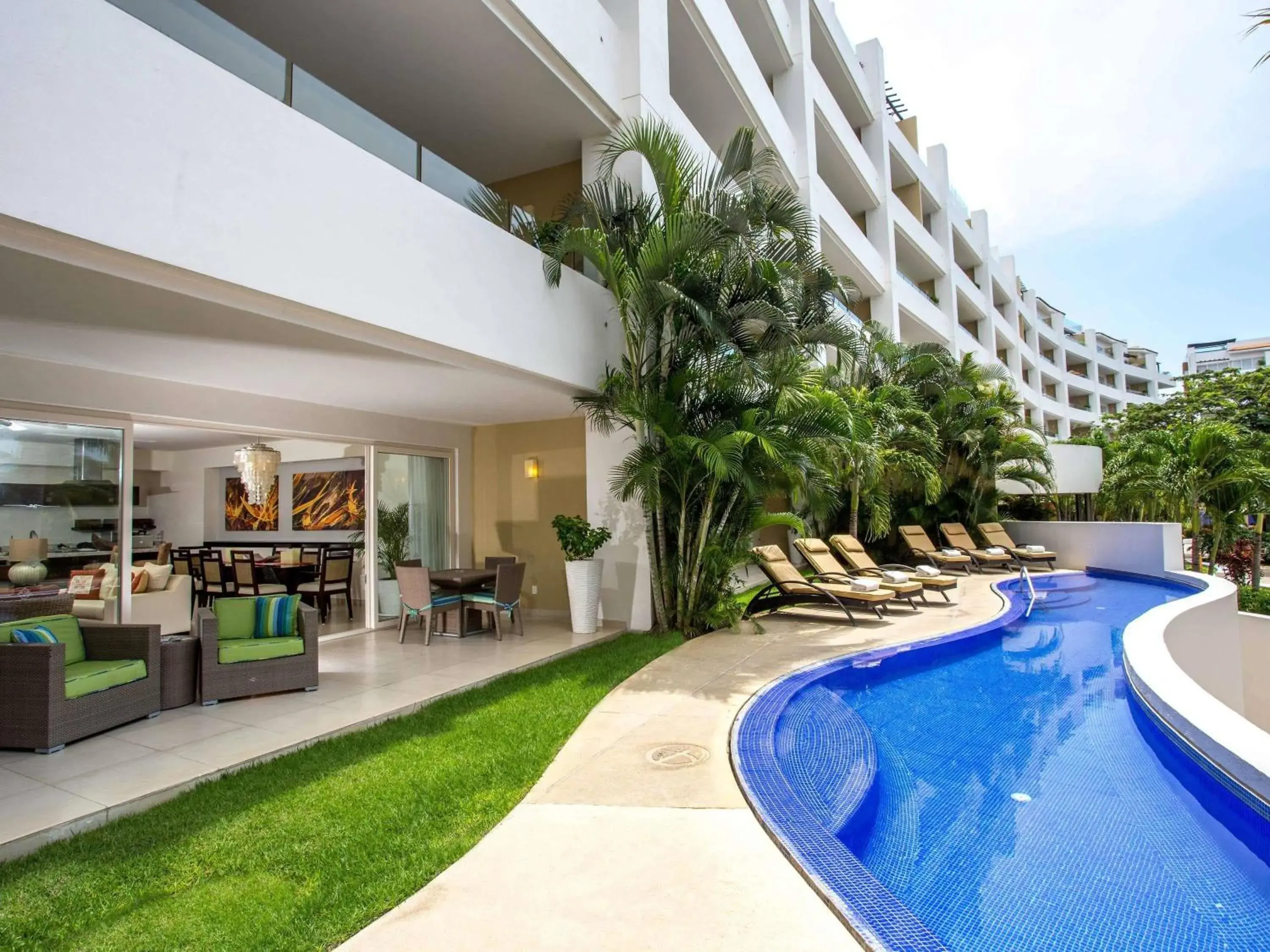 One-Bedroom King Room with Two Double Beds and Semi-Private Pool - Terrace/Kitchen in Marival Distinct All-Suites & World Spa - Handwritten Collection One-Bedroom King Room with Two Double Beds and Semi-Private Pool - Terrace/Kitchen in Marival Distinct All-Suites & World Spa - Handwritten Collection