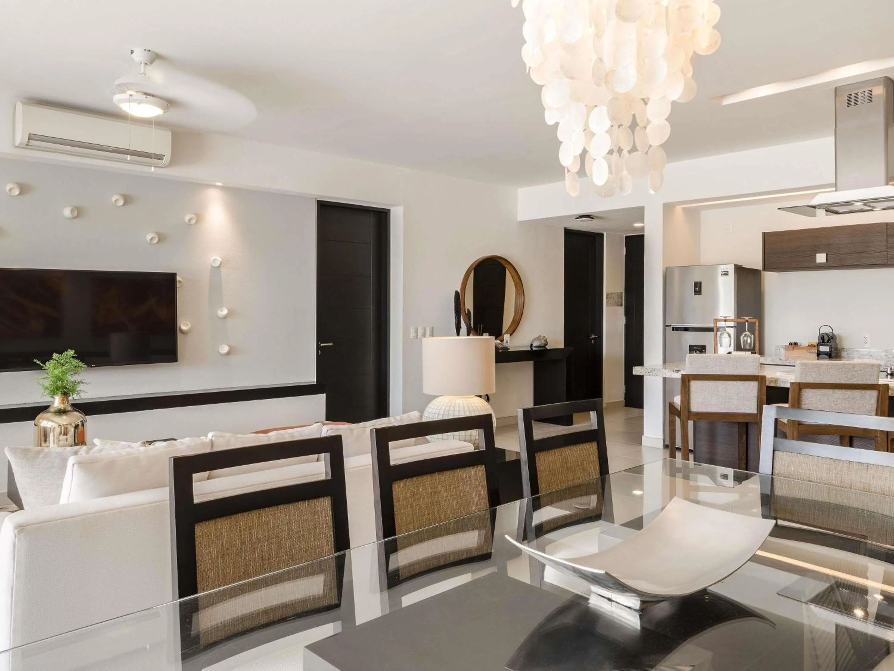 Bedroom in Marival Distinct All-Suites & World Spa - Handwritten Collection