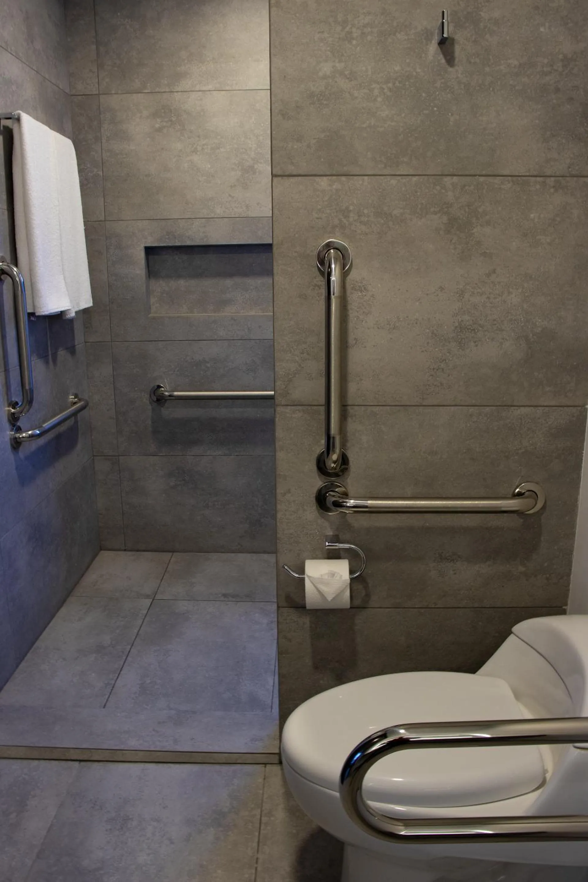 Bathroom in Estanza Hotel & Suites