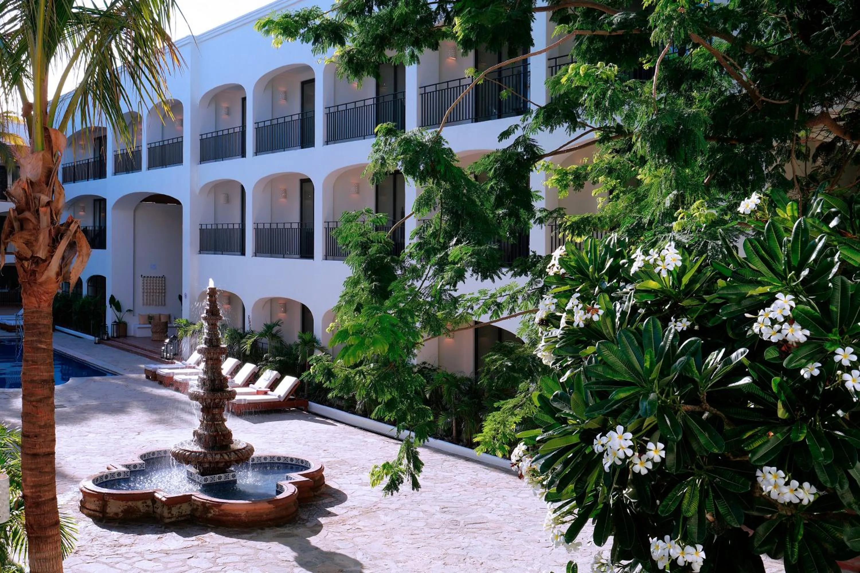 Inner courtyard view in Tropicana Los Cabos, Tapestry Collection by Hilton