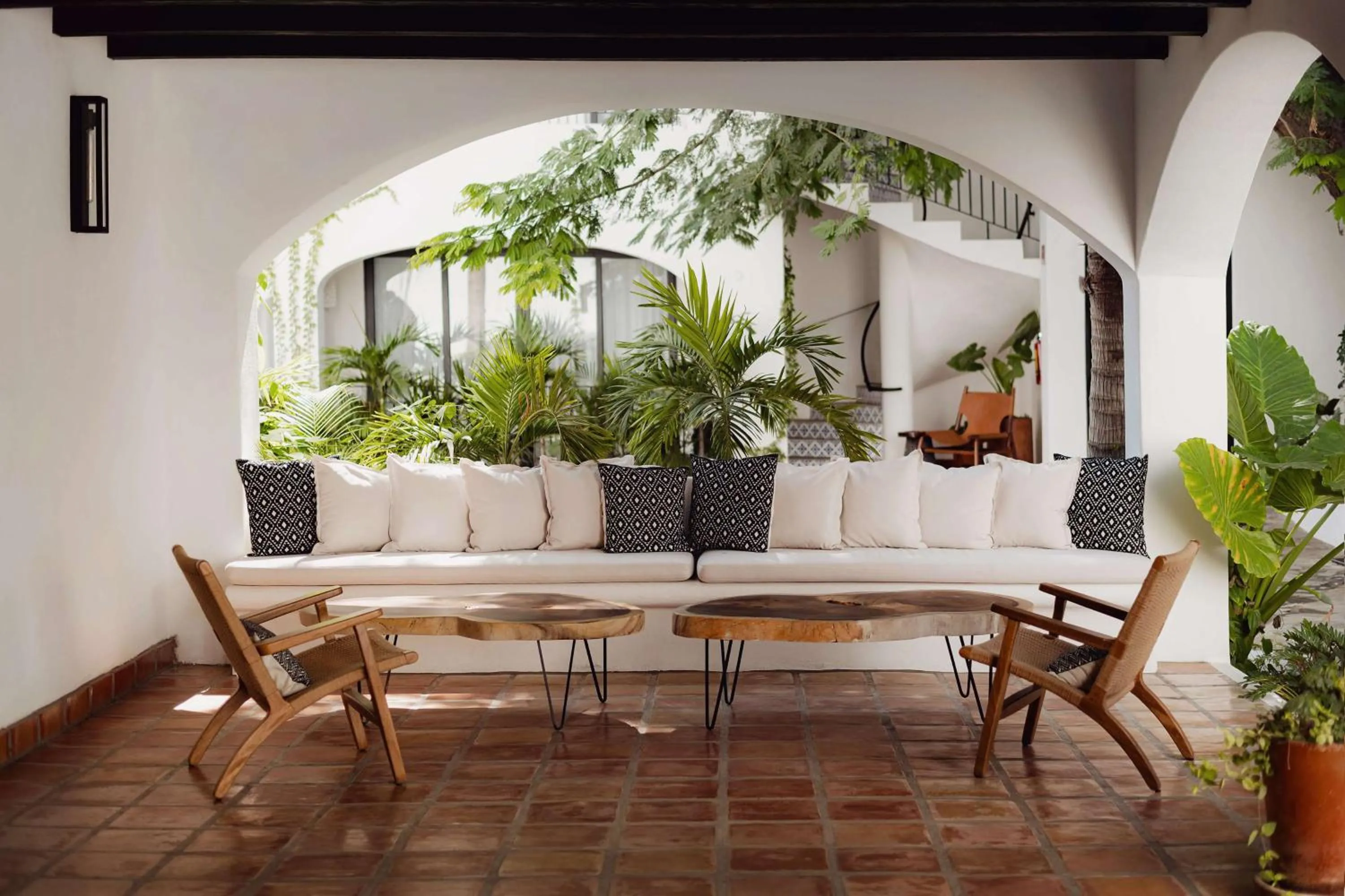 Lobby or reception in Tropicana Los Cabos, Tapestry Collection by Hilton